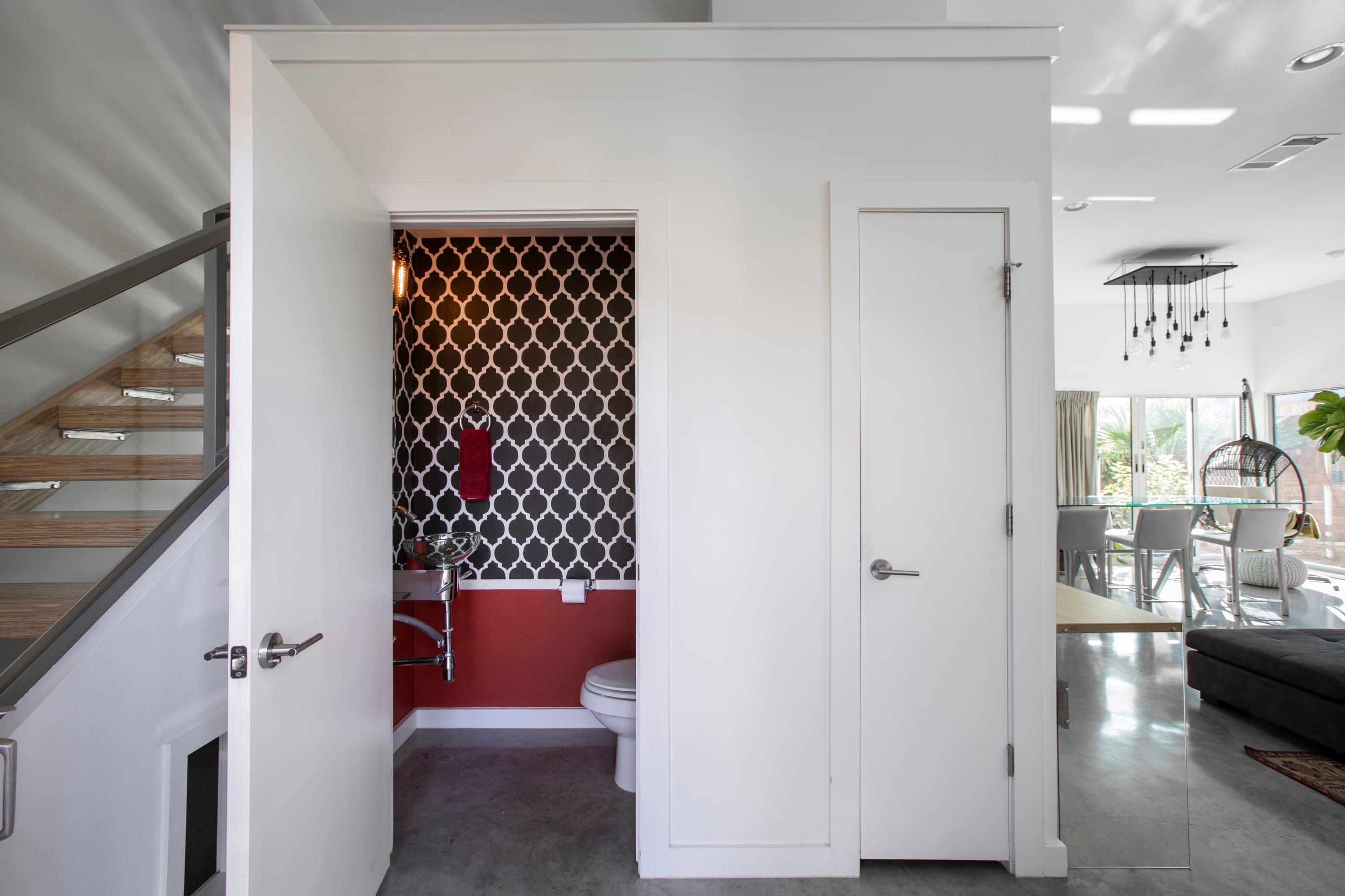 Modern Interior, Amazing Backyard | The Mondrian