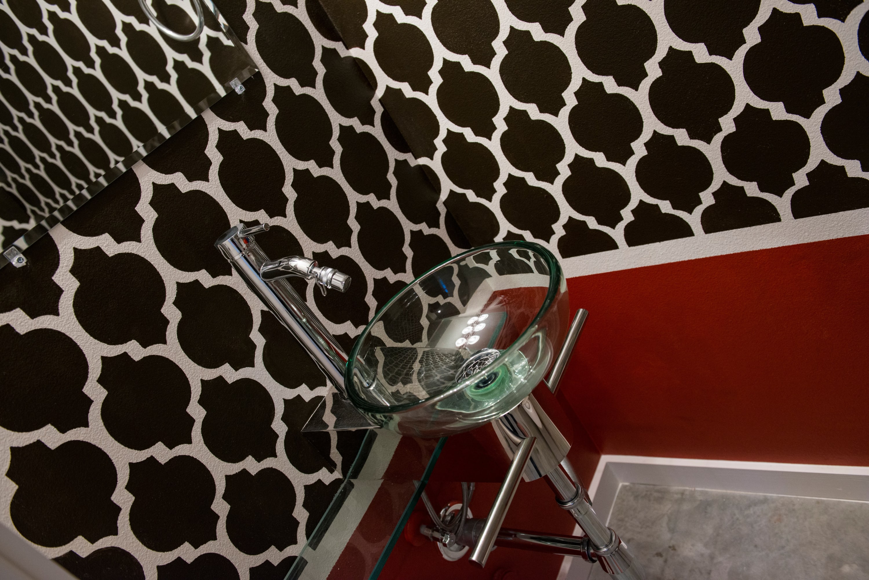 Modern Interior, Amazing Backyard | The Mondrian