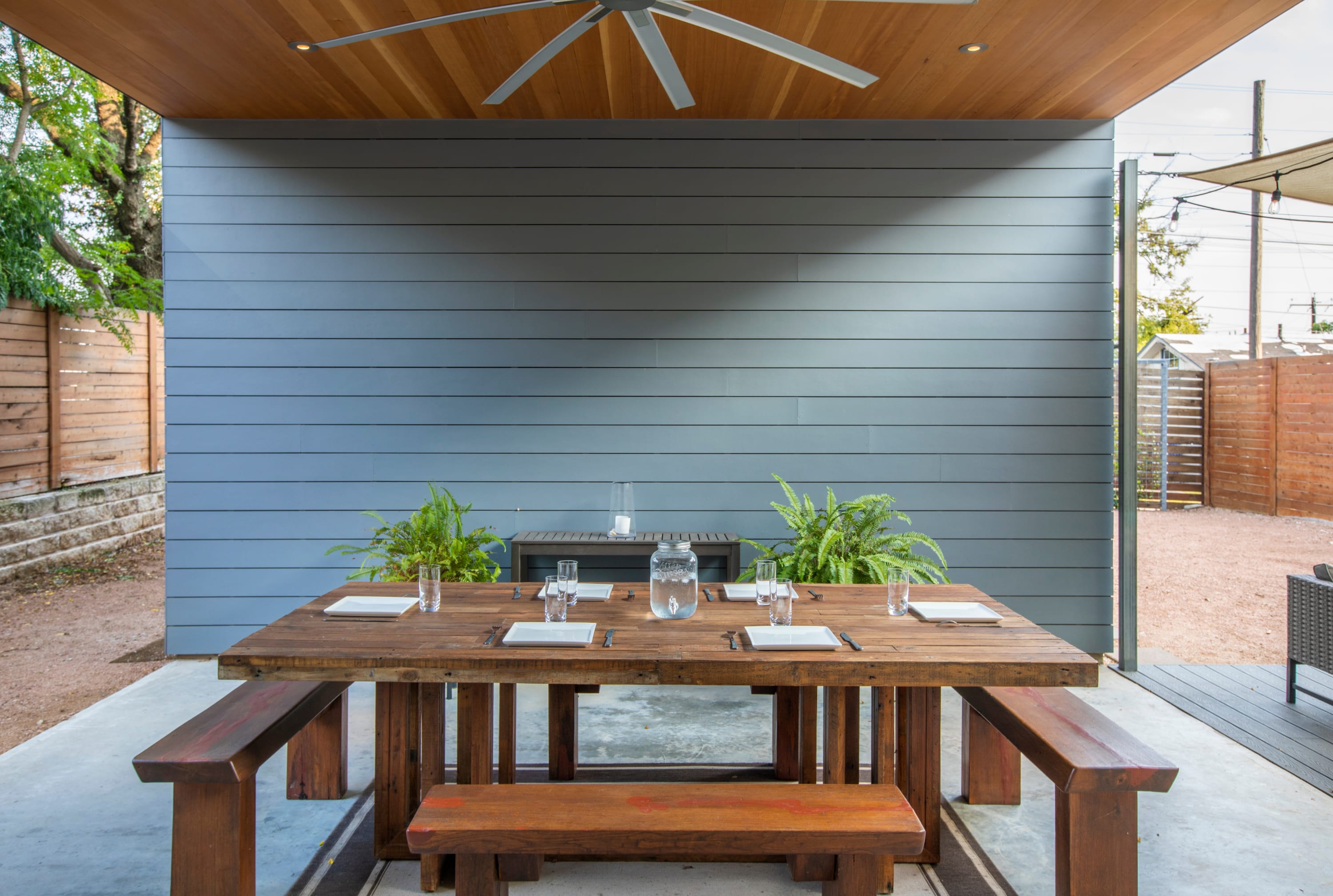 Modern Interior, Amazing Backyard | The Mondrian