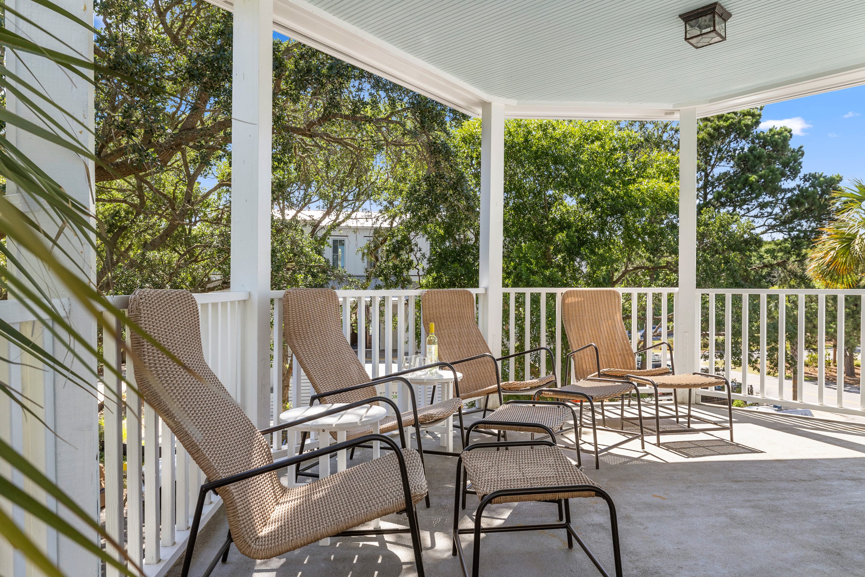 Sun Soaked, Walk to the Beach | The Commodore, Isle of Palms