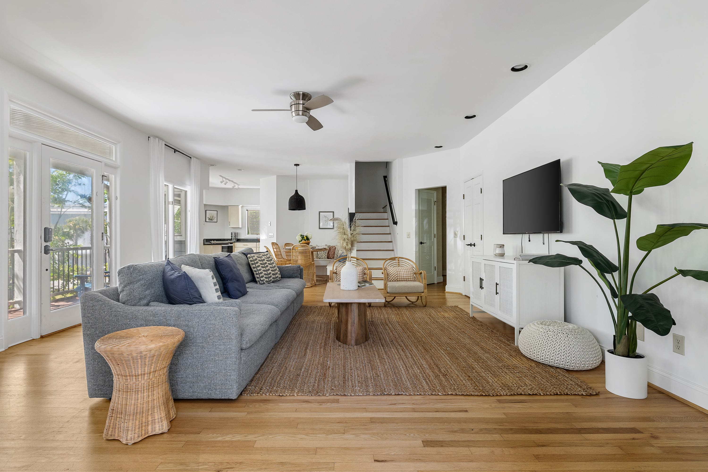 Sun Soaked, Walk to the Beach | The Commodore, Isle of Palms