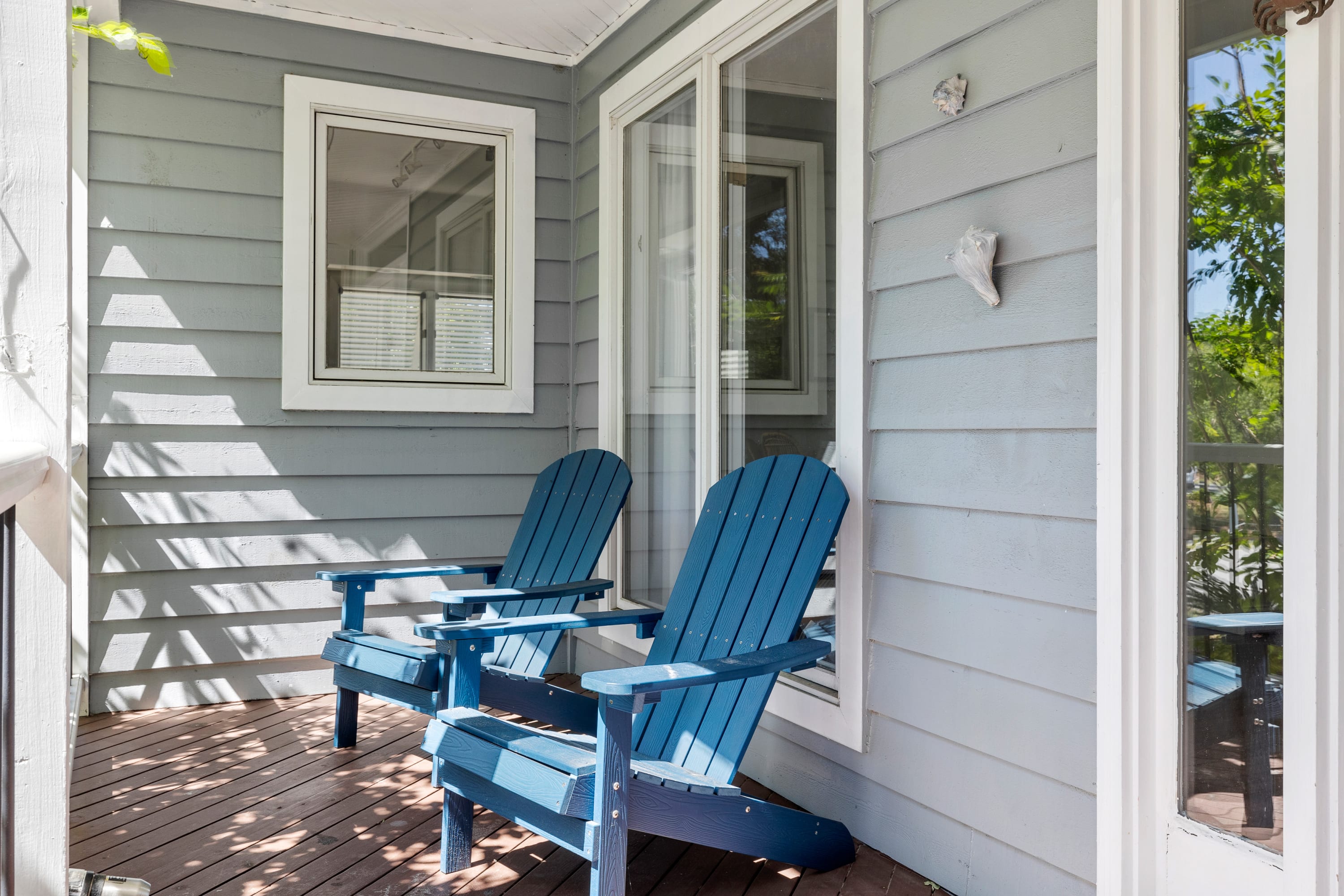 Sun Soaked, Walk to the Beach | The Commodore, Isle of Palms