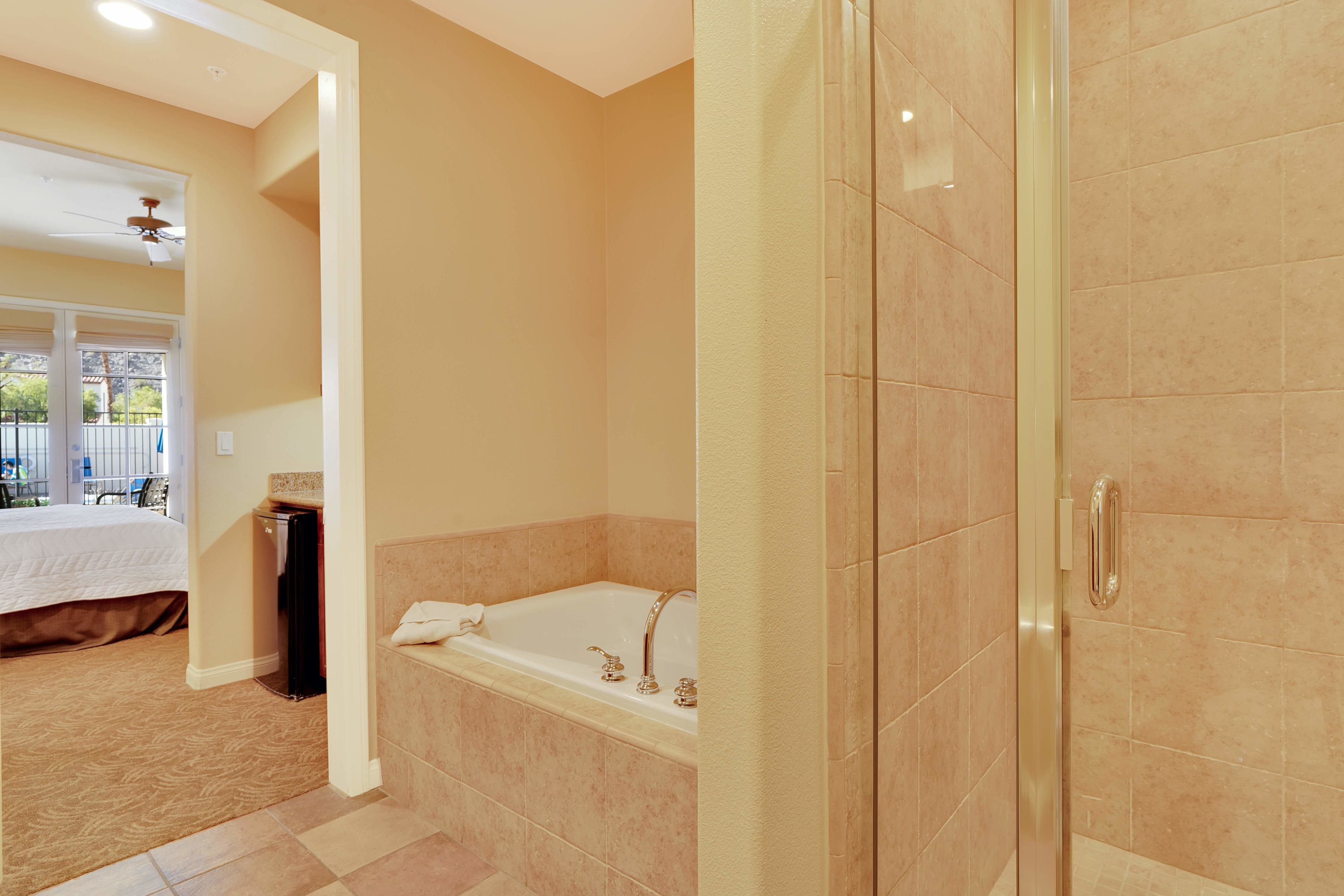 Desert Oasis Studio #B, Steps from Pool! - Photo 5