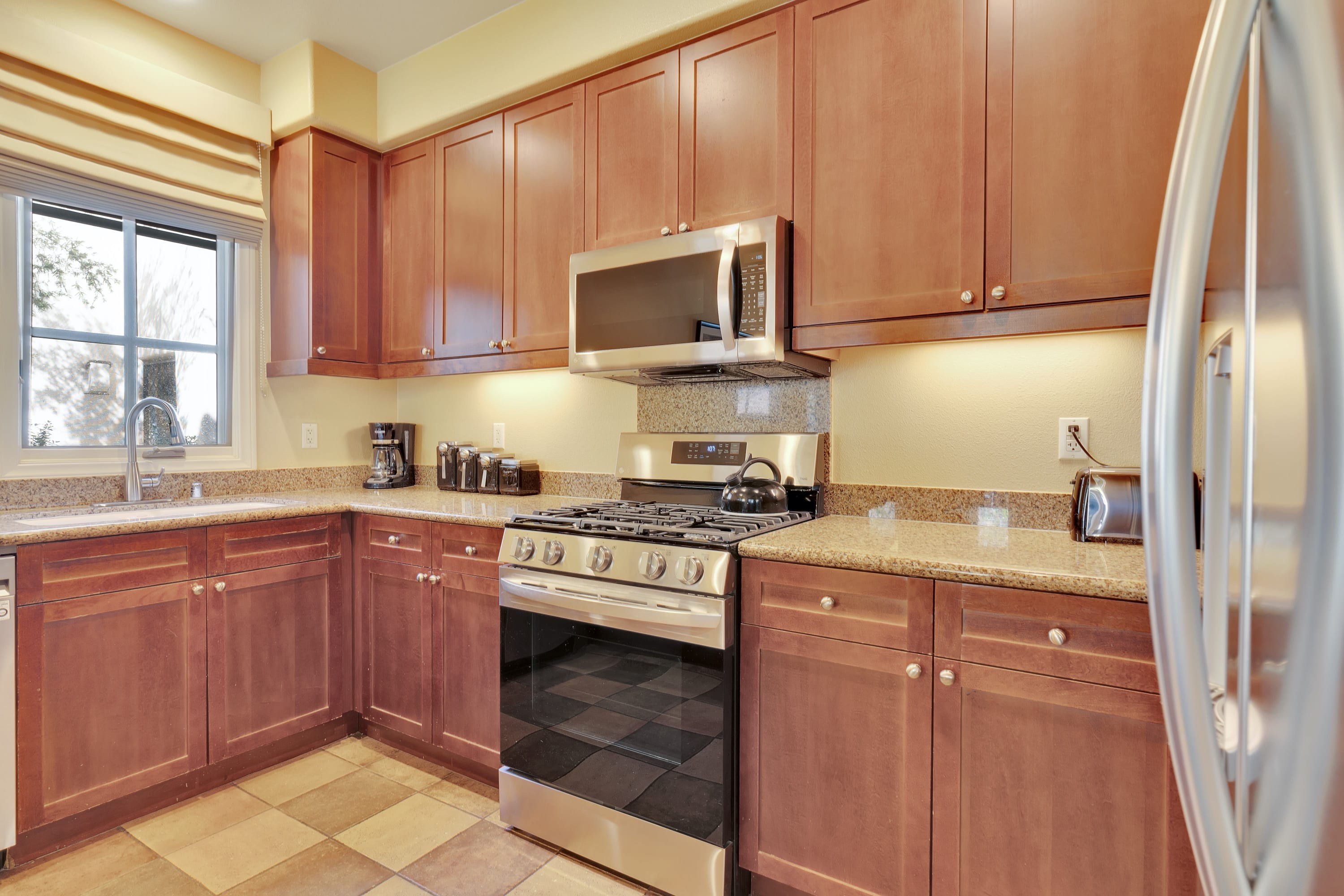 Desert Oasis Villa #A, Steps from Pool! - Photo 3