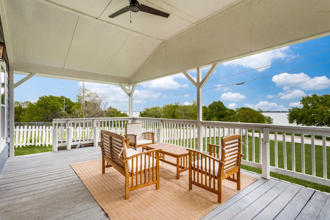 Lake Side House close to Outdoor Fun, Fishing - Picture 1