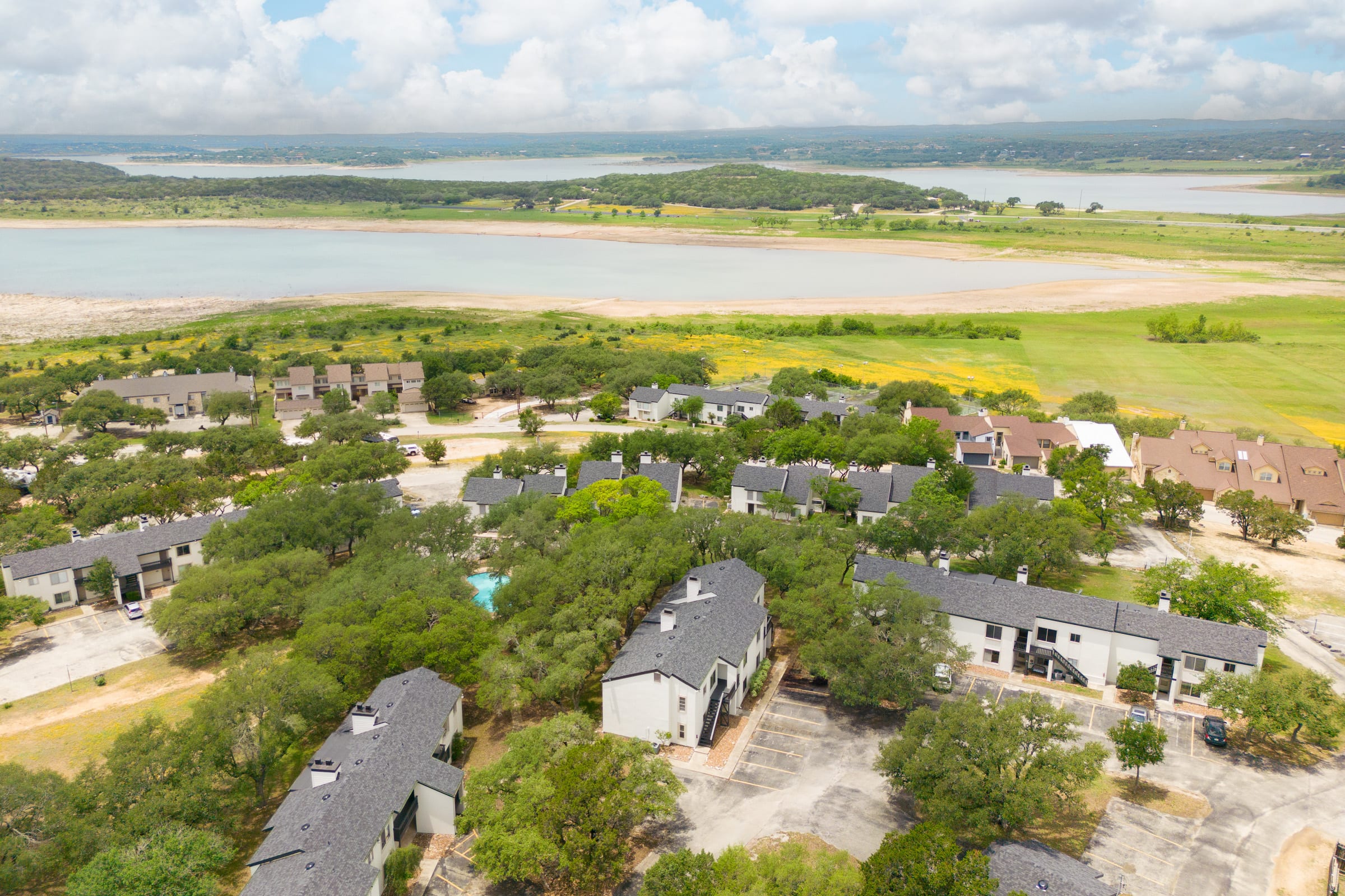 Great proximity to the community pool and Canyon Lake.