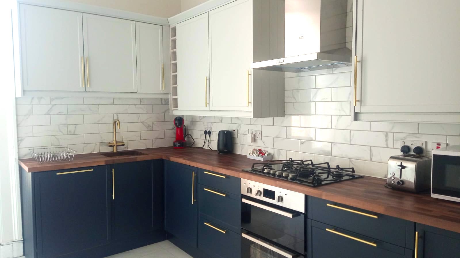 Stunning, spacious 3 bedroom flat in the Heart of Finnieston, private...