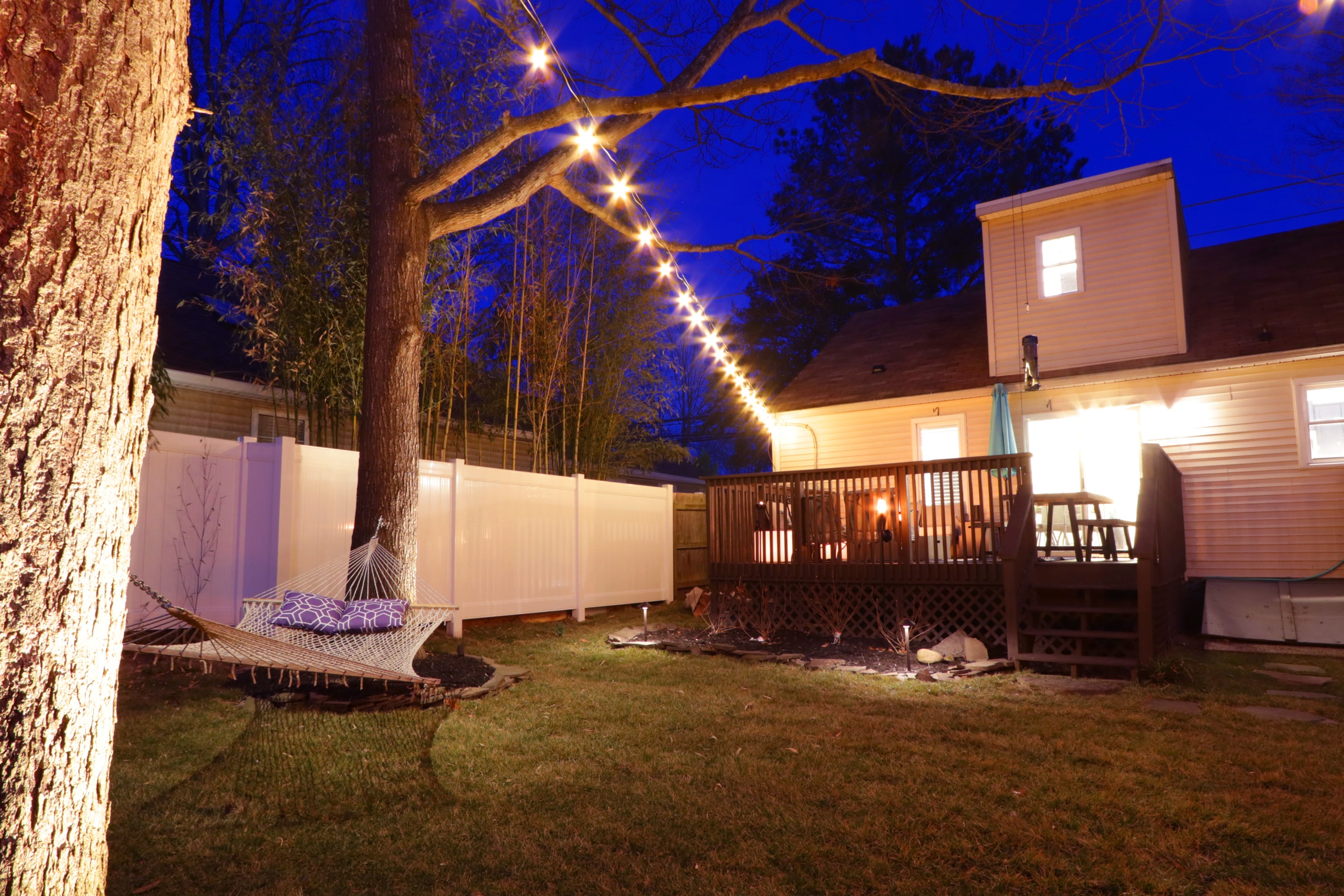 Heated Pool, Hot Tub, Deck & LINENS/TOWELS too! - Picture 26