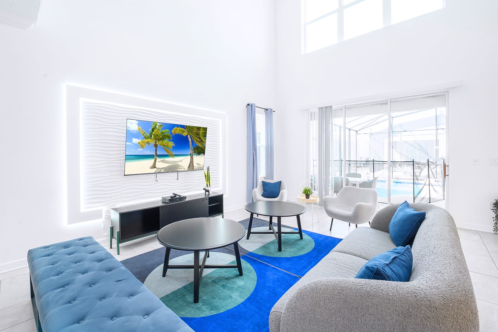 Spacious group-friendly layout