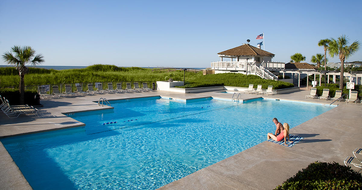 Modern Ocean Creek Resort Villa w Oceanfront Pool and Tiki Bar