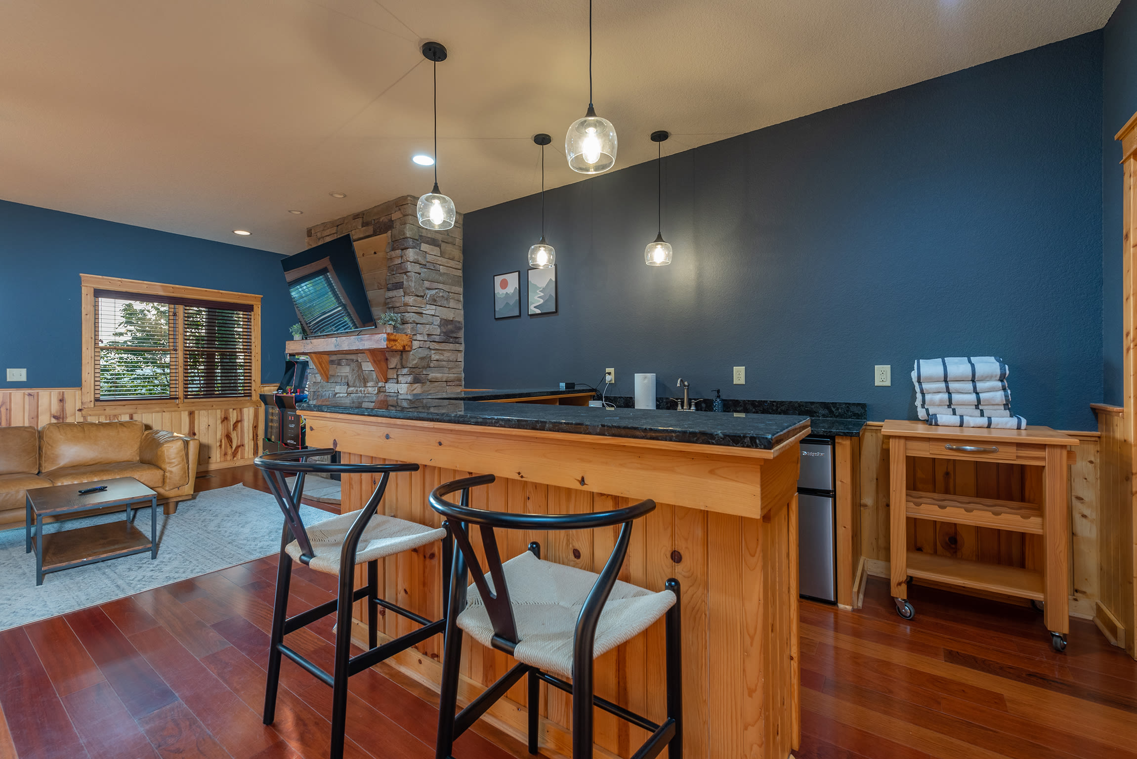 Enjoy the bar area of the game room!