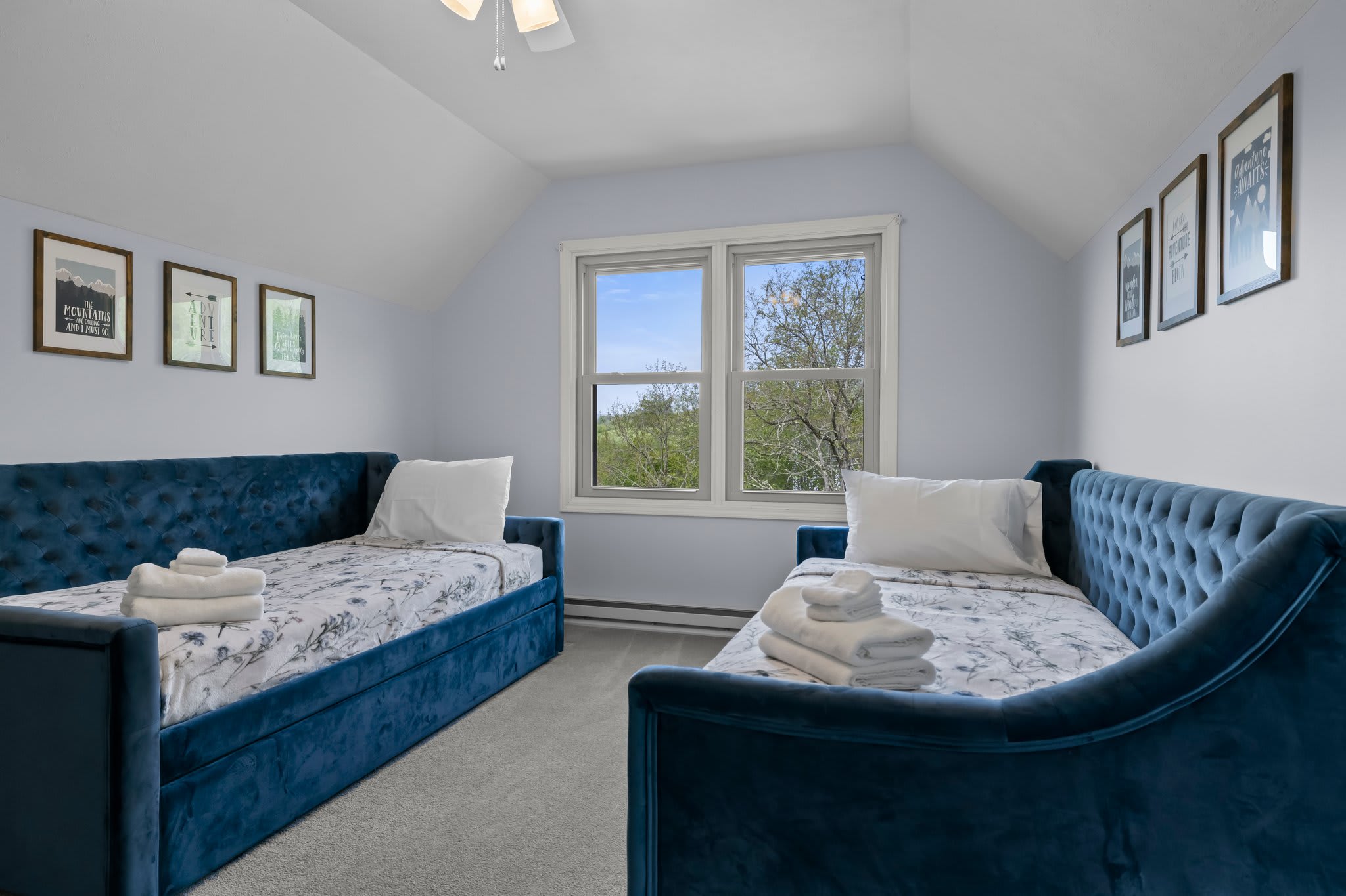 Game Room~Firepit~Deck~Views~Pet Friendly!
