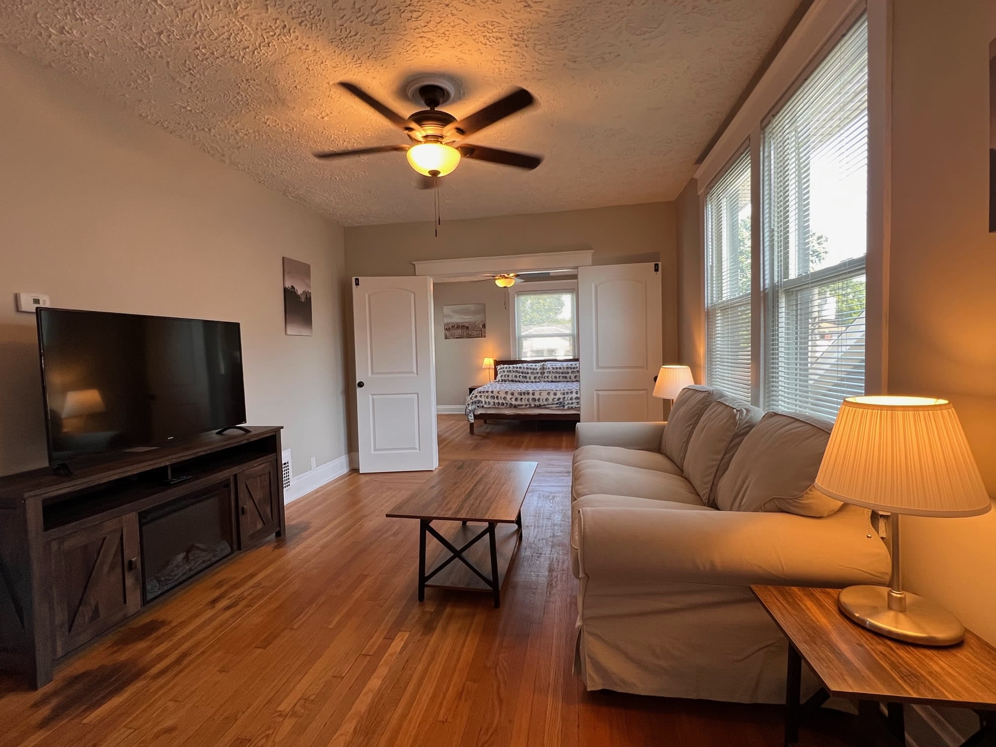 Rolston 2, Two Bedroom Unit Near Xavier, Downtown - Cincinnati, OH