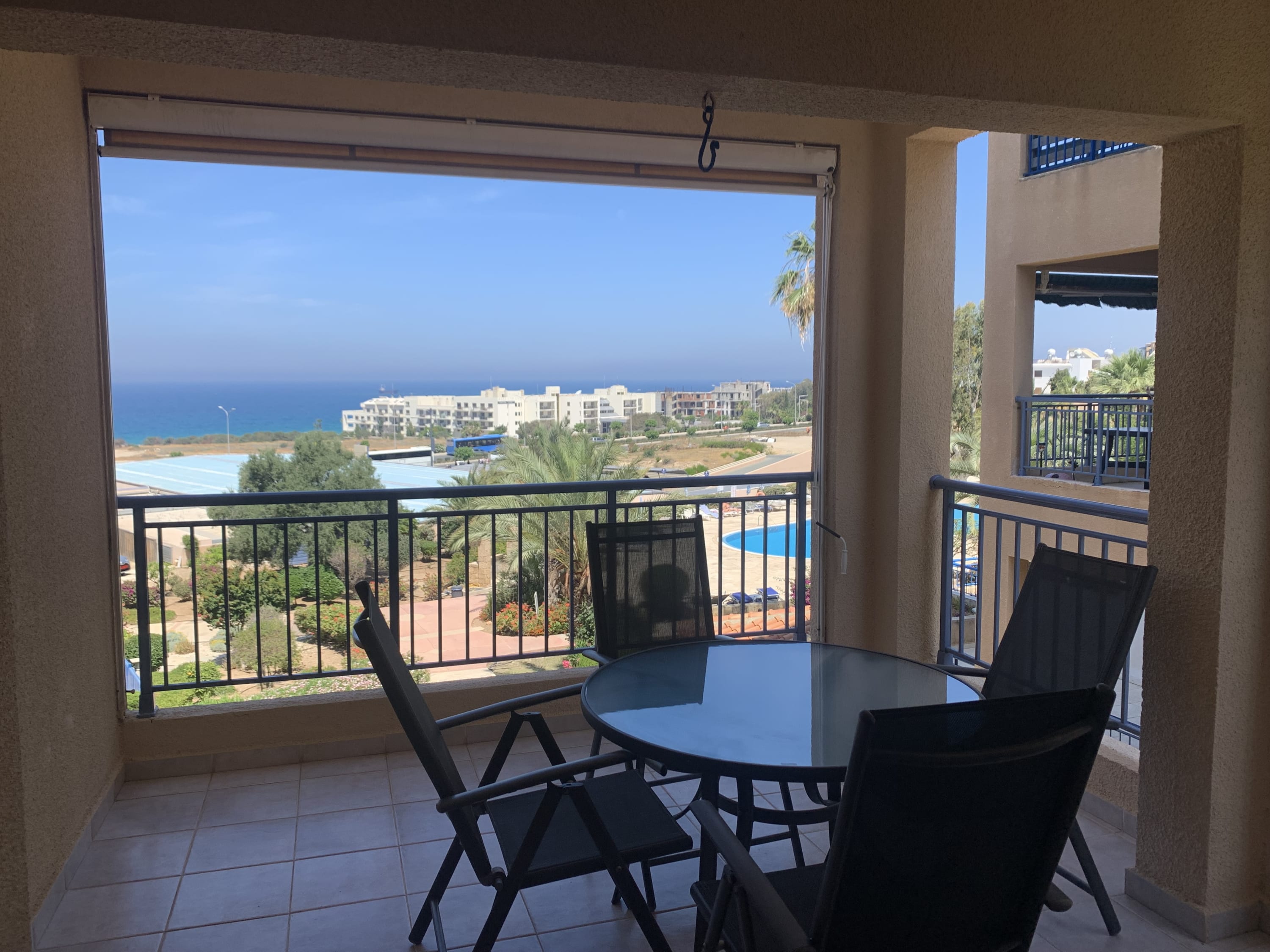 Kings Palace - stylish modern 2 bed with sea views