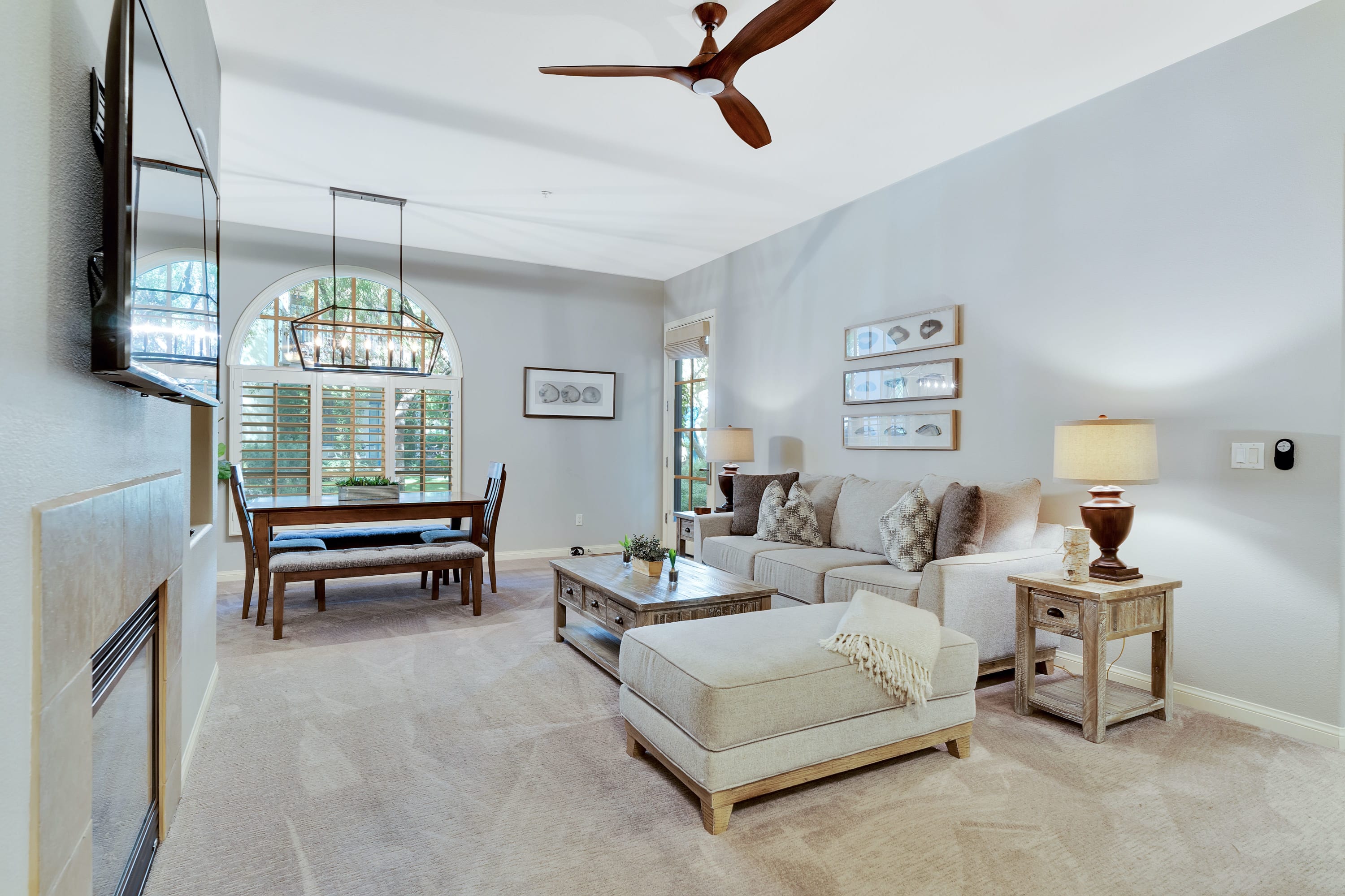 Stunning Ground Floor 1BR Villa #A, Steps to Pool! - Photo 2