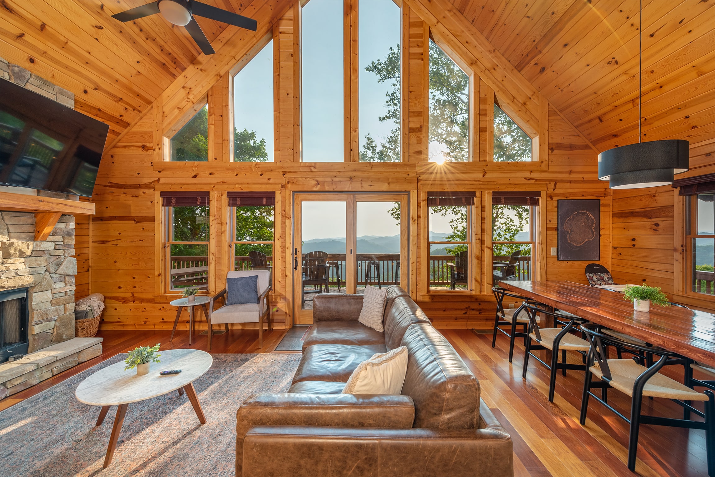 Cabin 2 - Open concept living room, dining and kitchen!