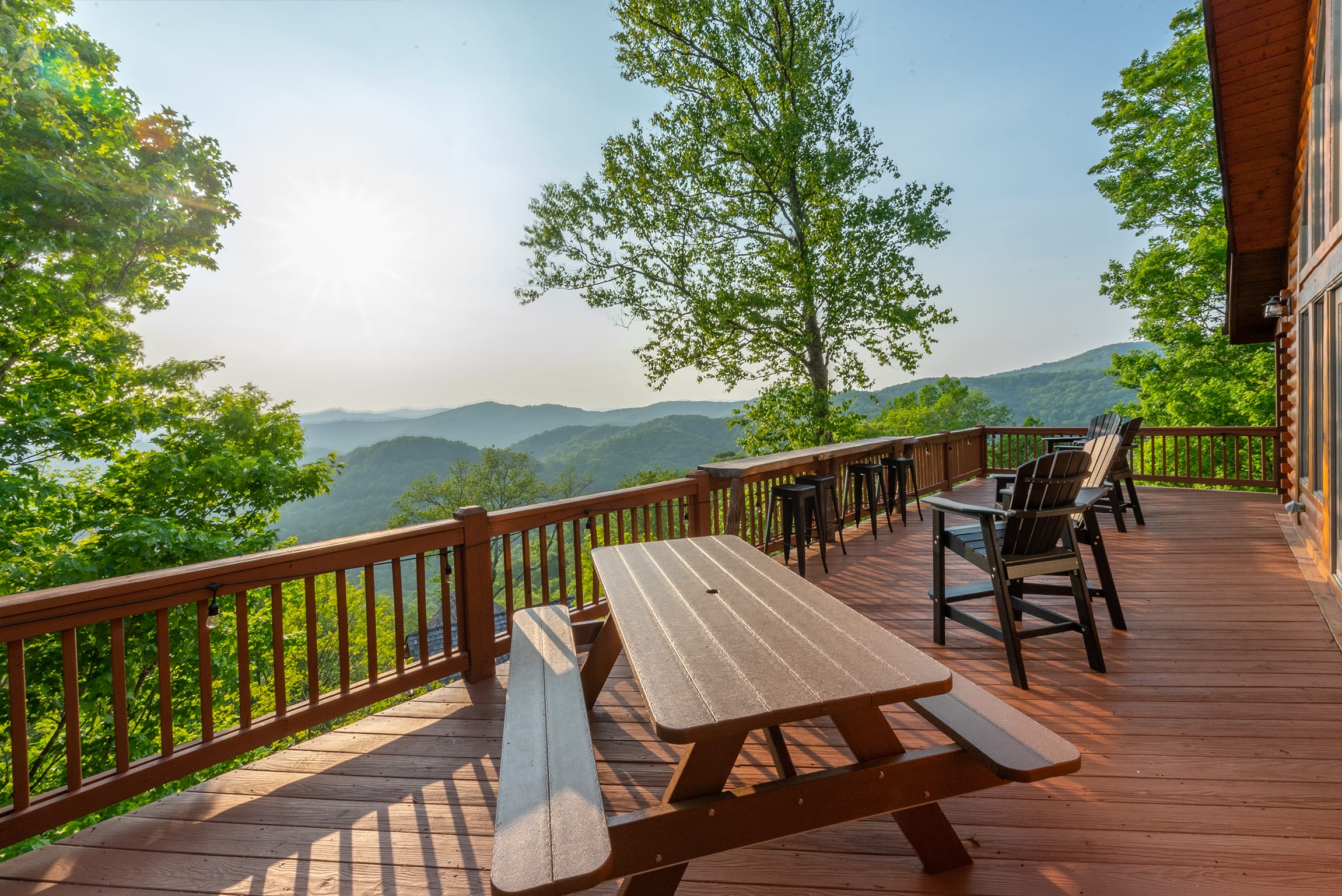 Cabin 2 - eat dinner on the top deck and enjoy the view!