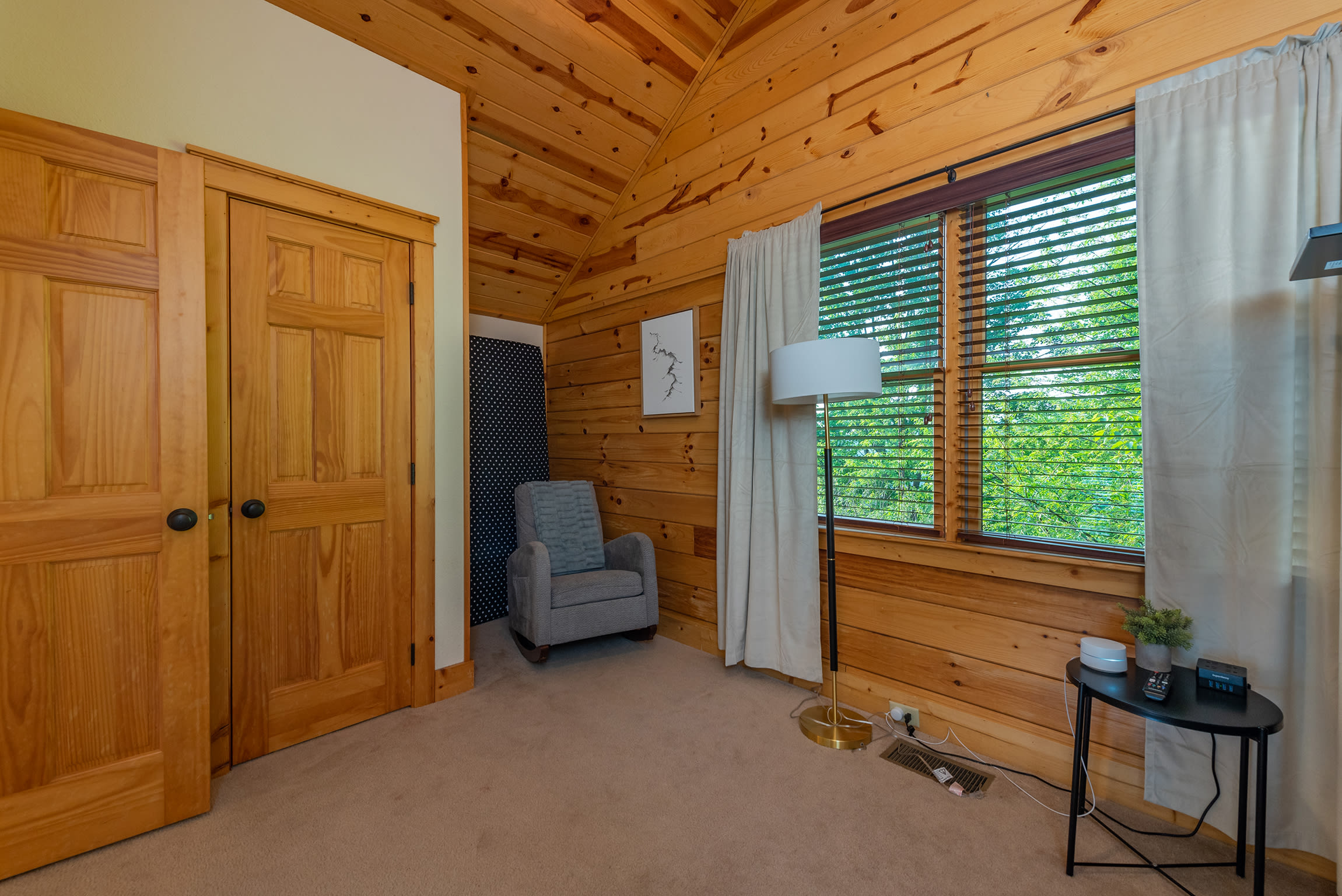 Cabin 2 - Bunk room!