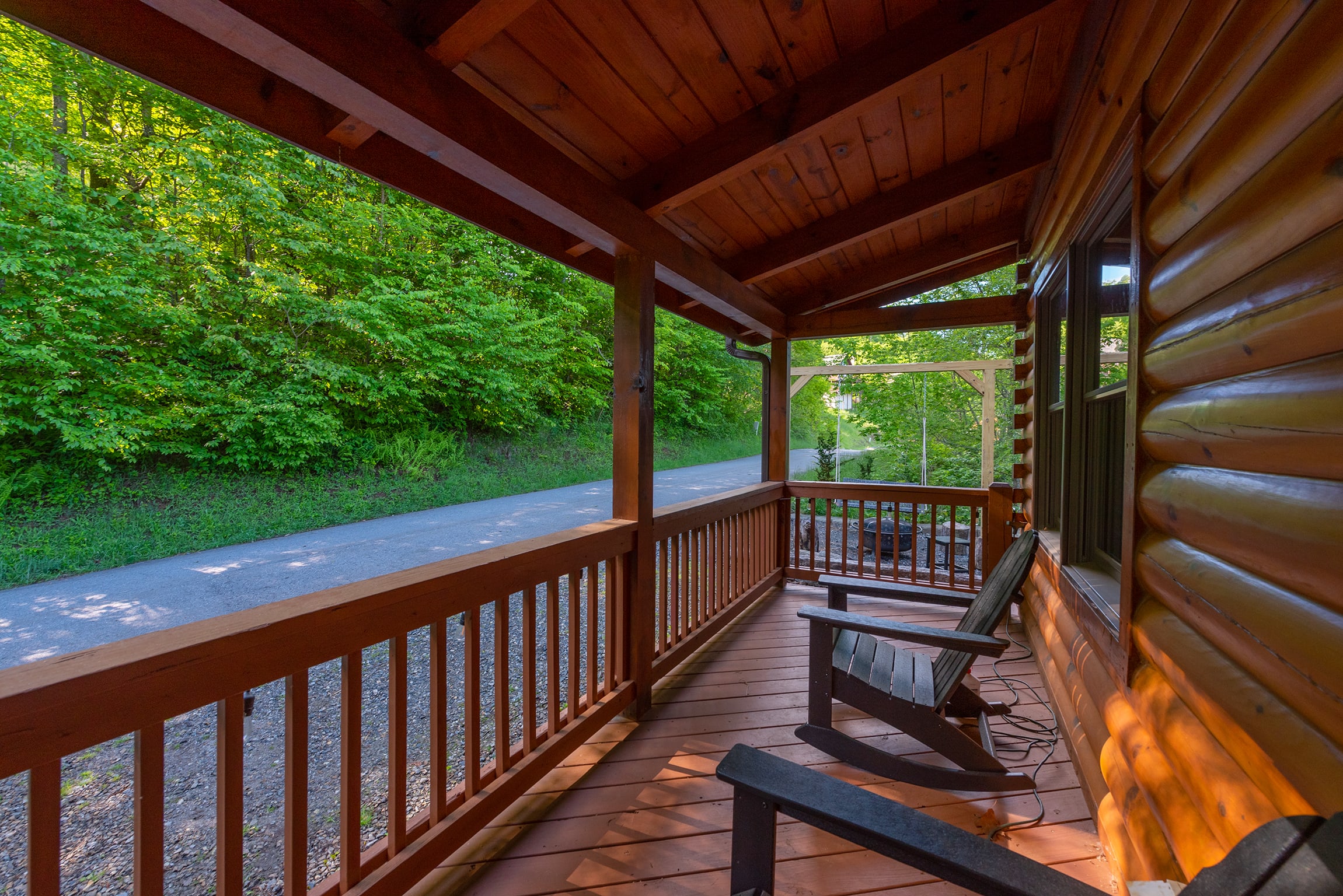 Cabin 2 - Front Porch sitting!