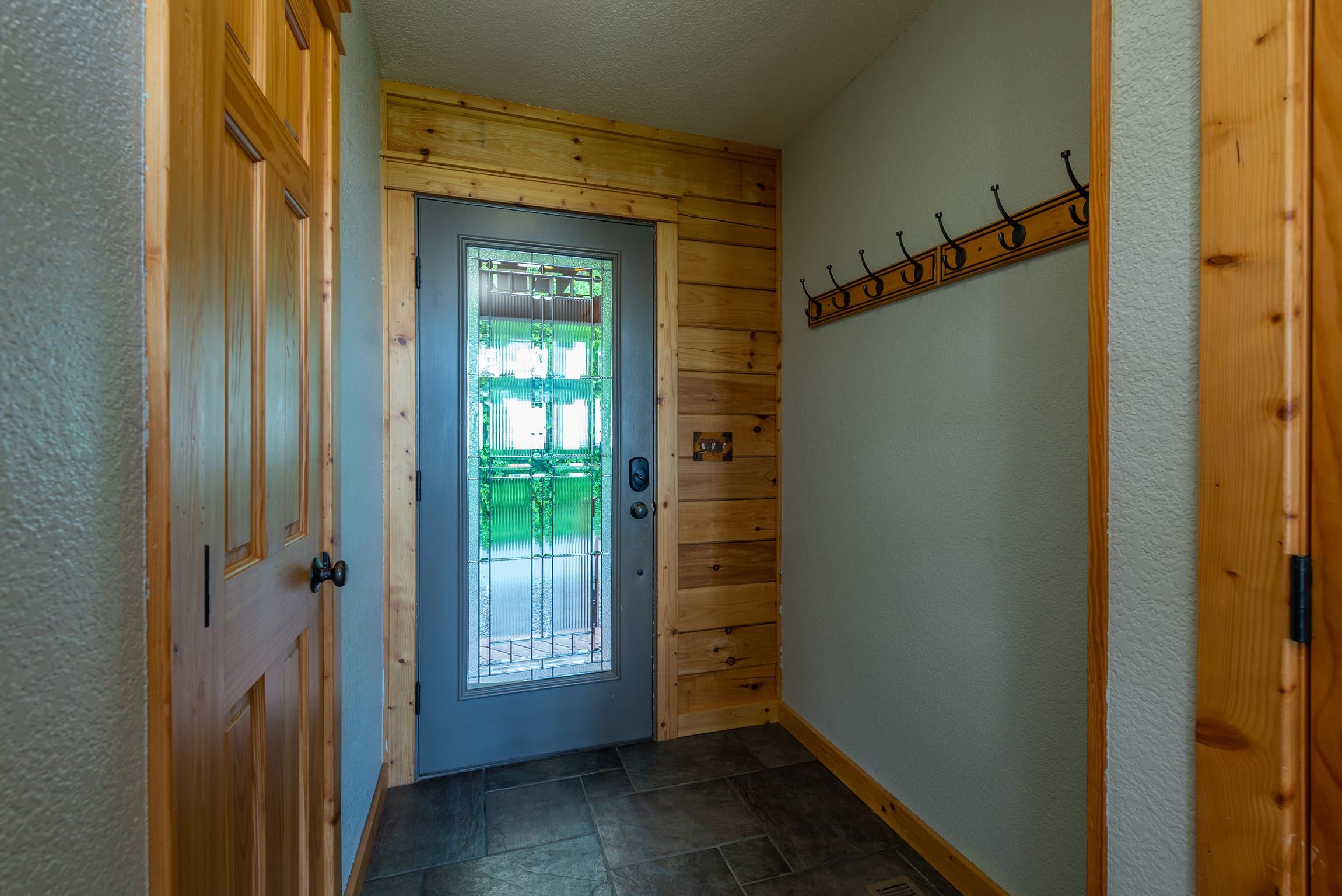 Cabin 2- Welcome in!