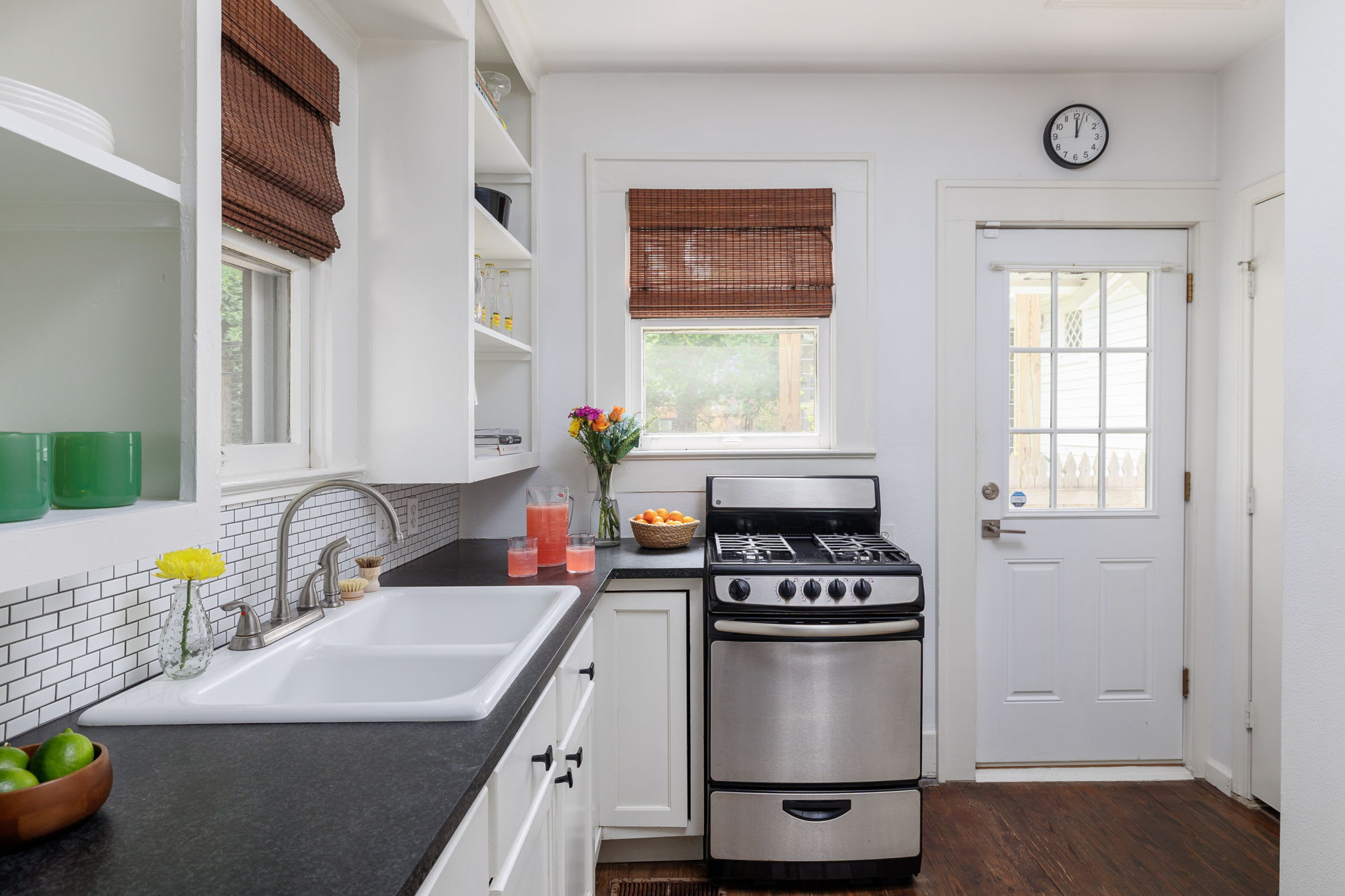 Charming Bungalow, Walk to Food | East Austin
