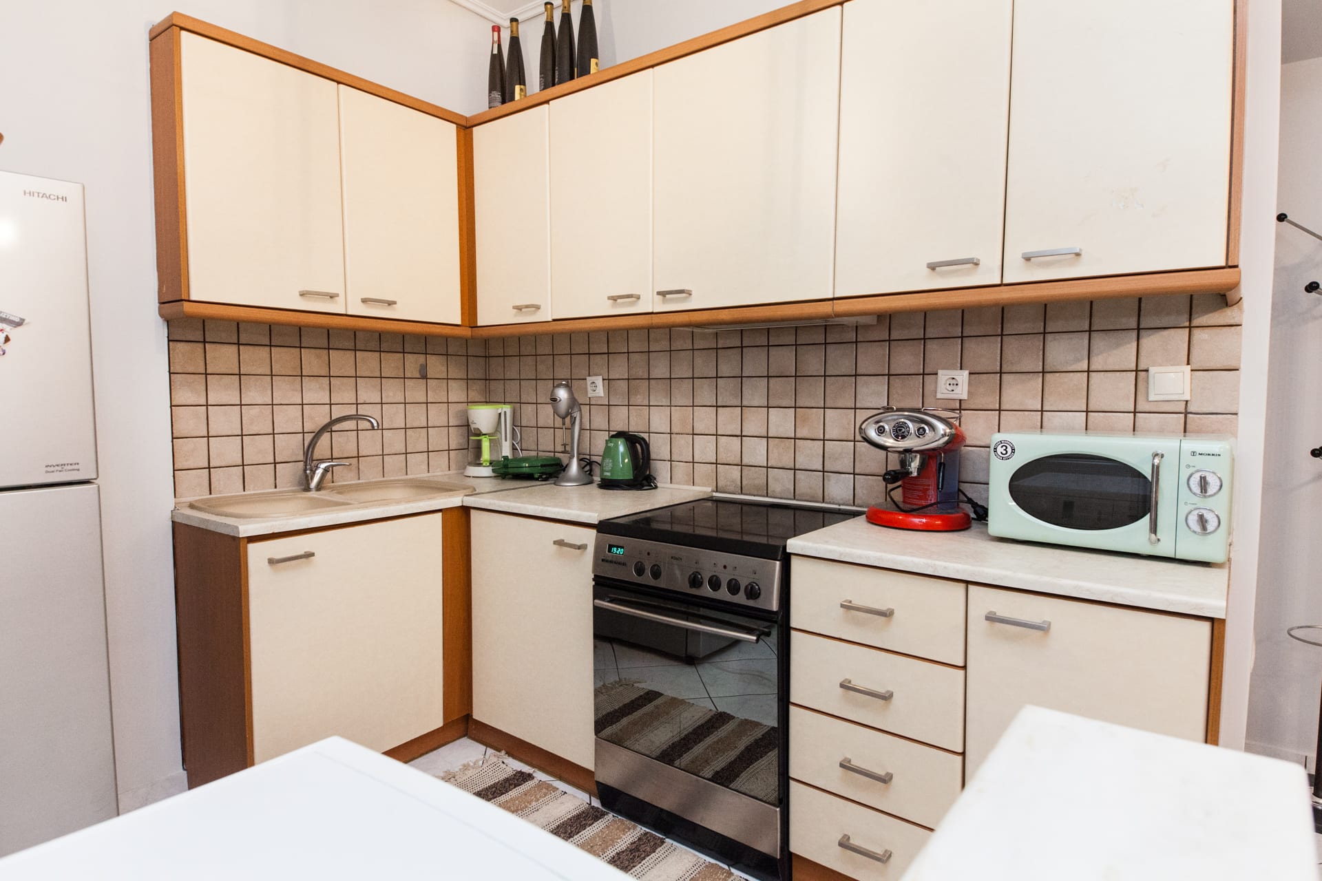Home Away from Home 2 Bedroom Apt in Zografou in Athens — photo 3