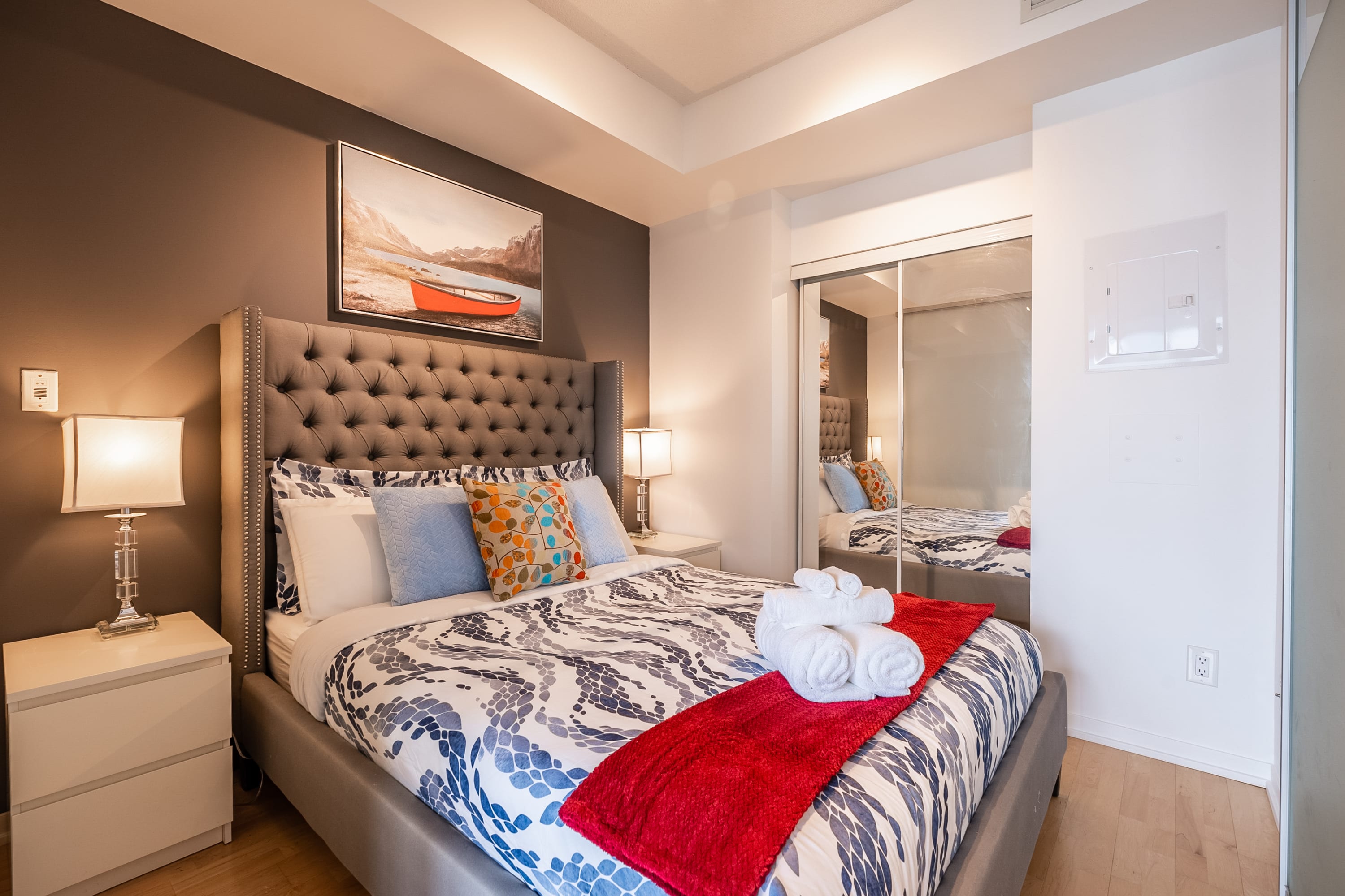 Queen Bedroom Suite with Full Bathroom