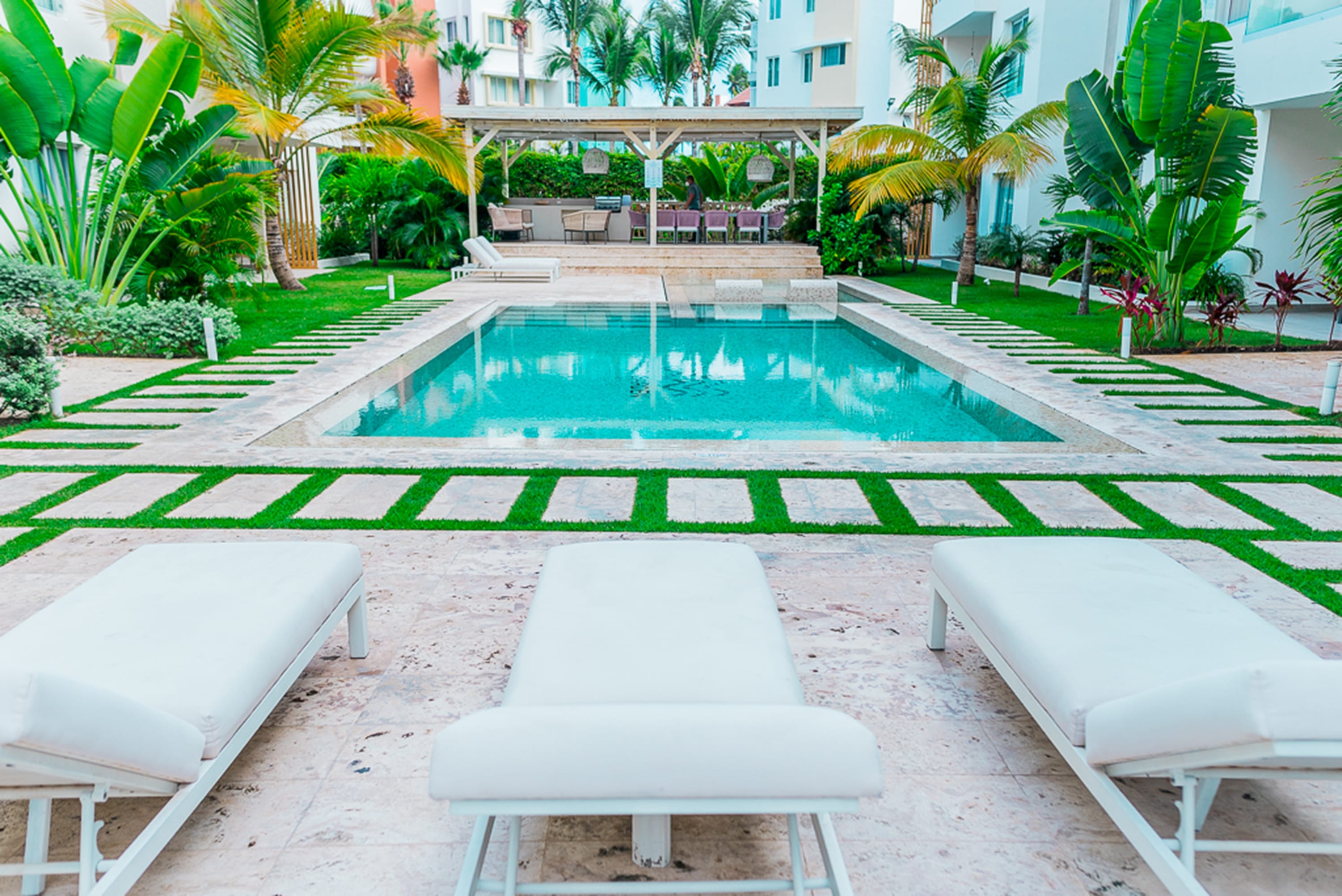 Affordable Luxury condo just steps from the beach - Foto 33