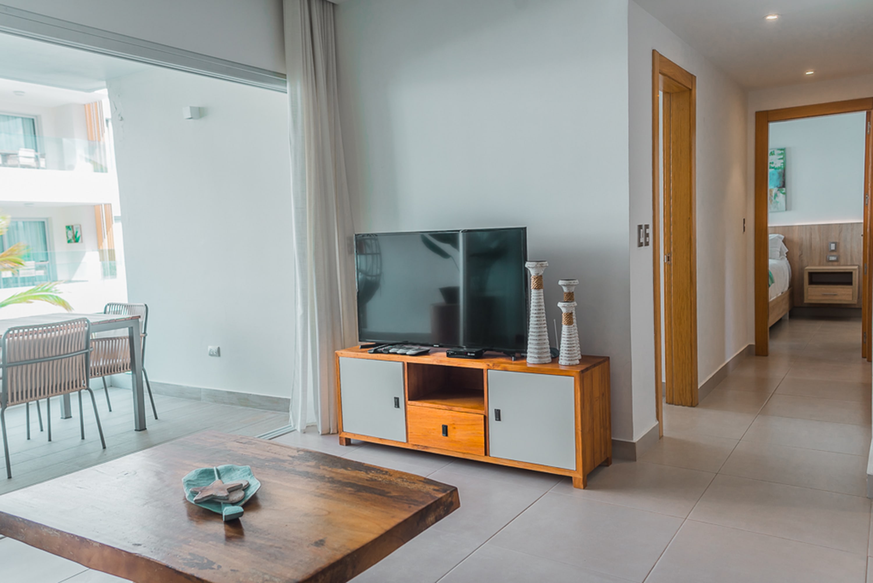 Affordable luxury condo steps away from the Beach - Foto 9