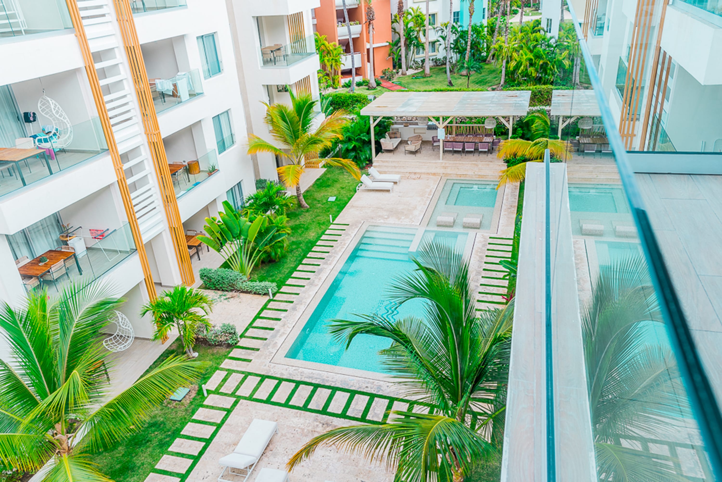 Affordable luxury condo steps away from the Beach