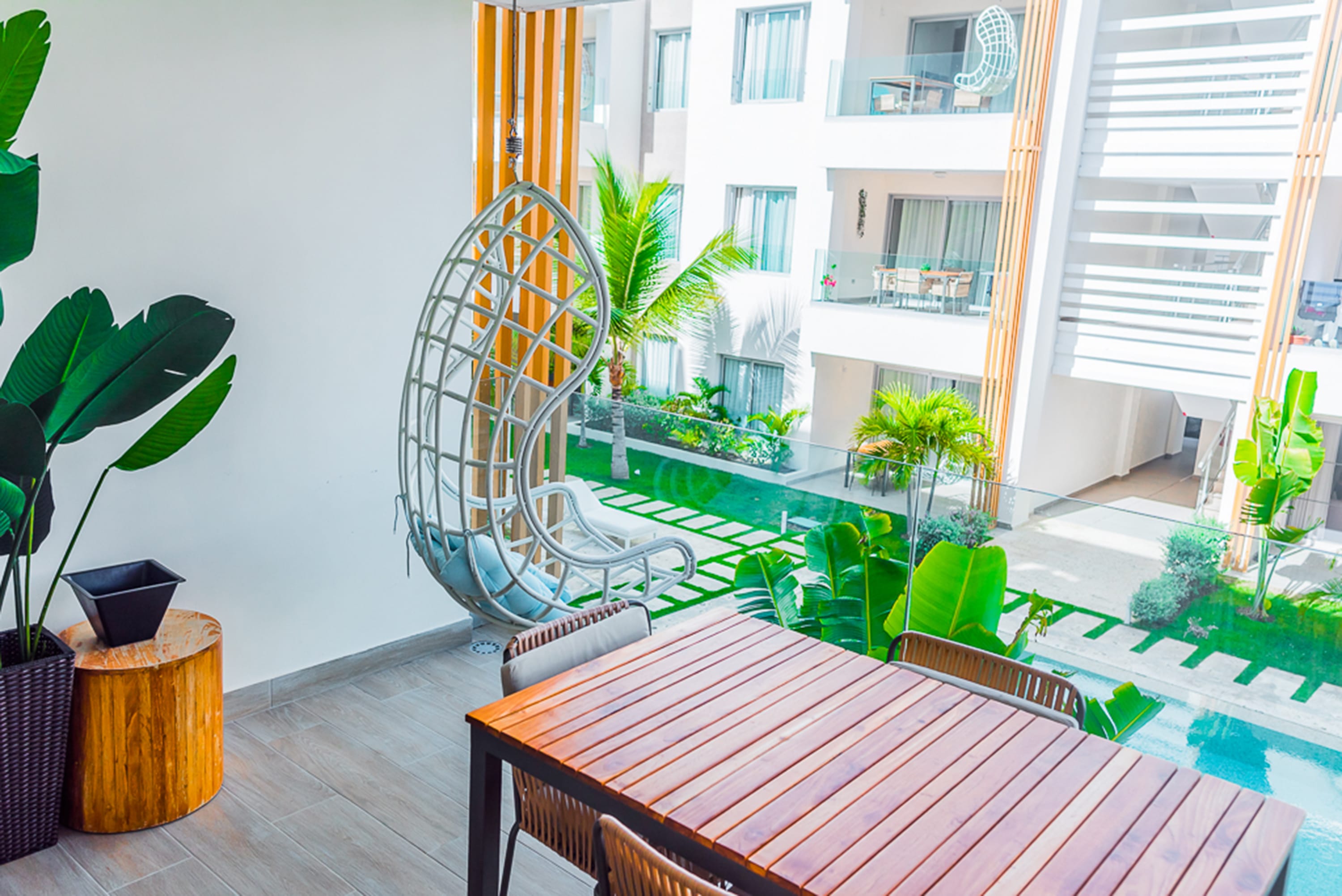 Affordable luxury condo steps away from the Beach - Foto 36