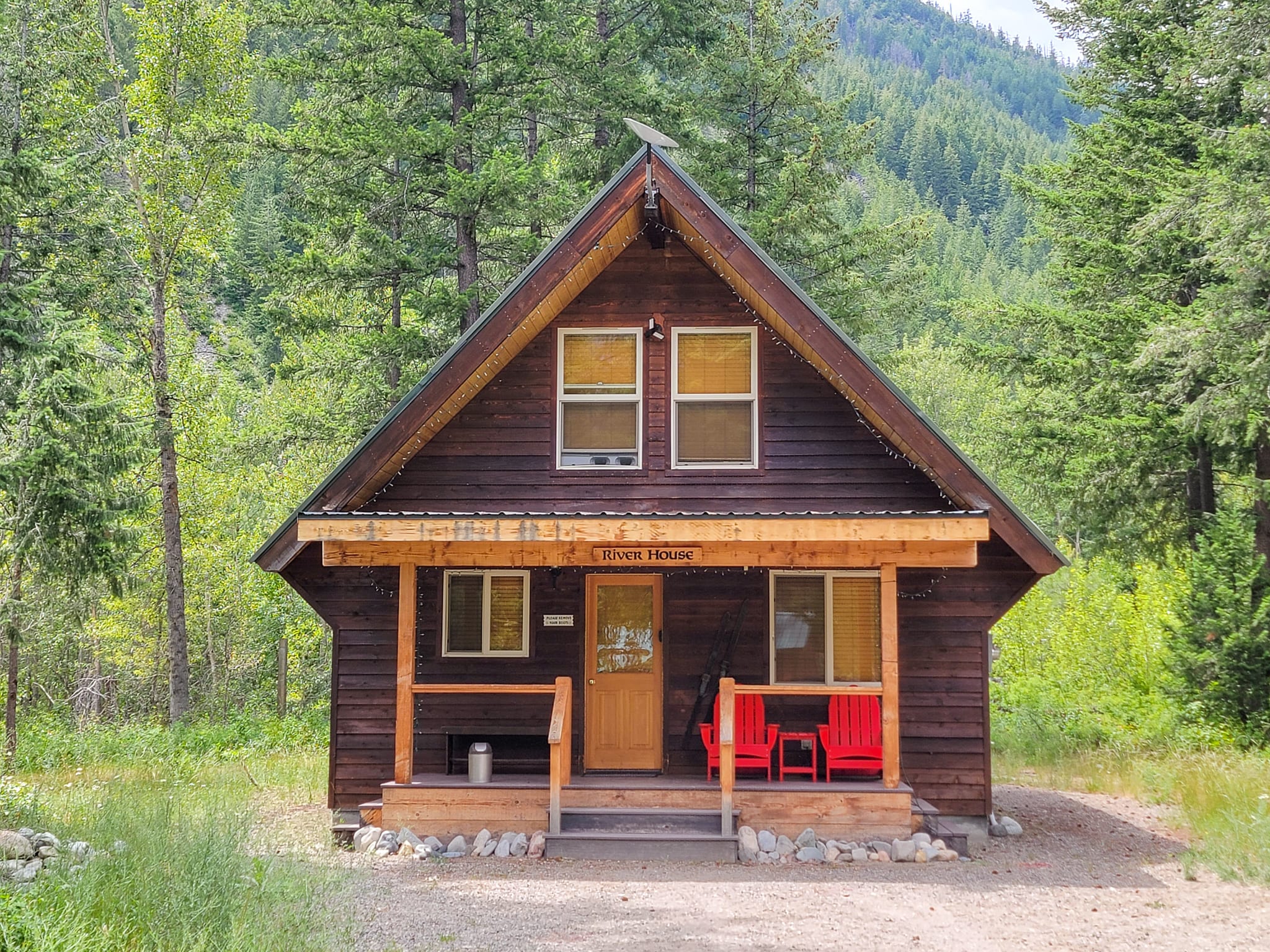 River House - Cabin at Lost River — Mazama, WA — vacation rental