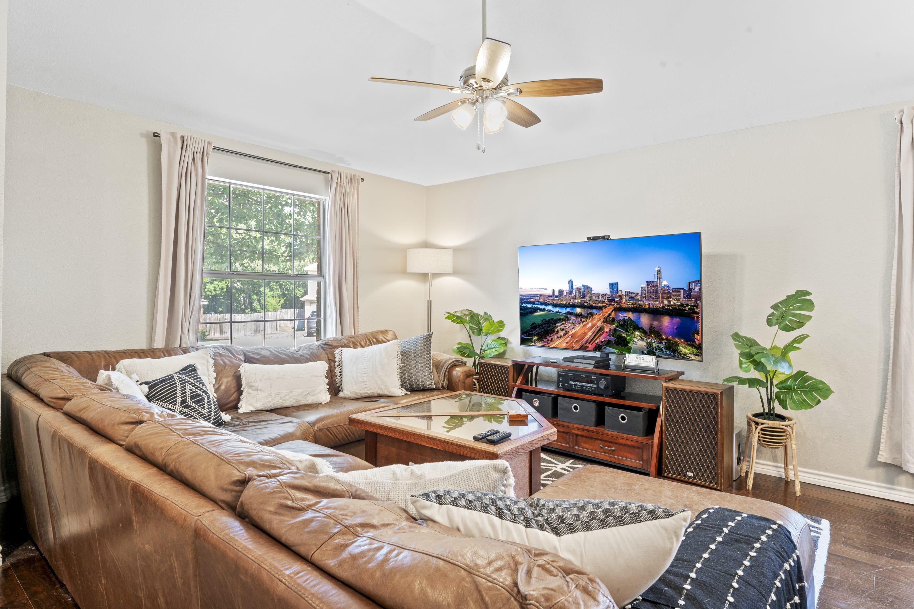 Close To Kalahari | King Beds | Fast Wifi | 3br - Round Rock, TX