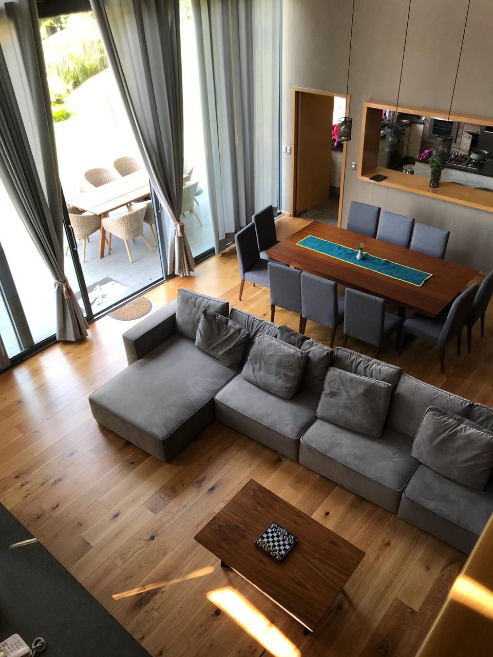 View 10