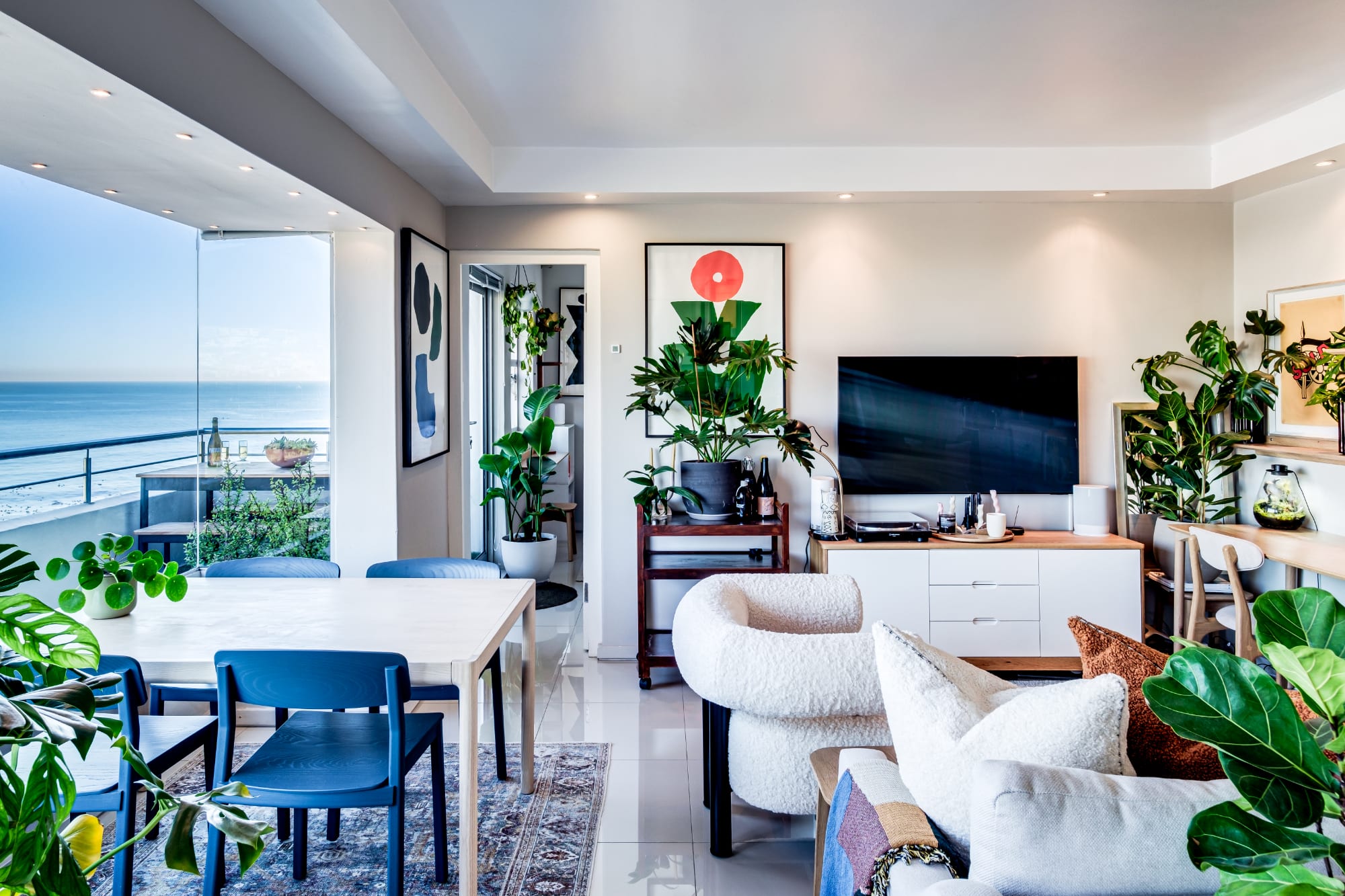 Extraordinary Stay in Mouille Point The Apartment