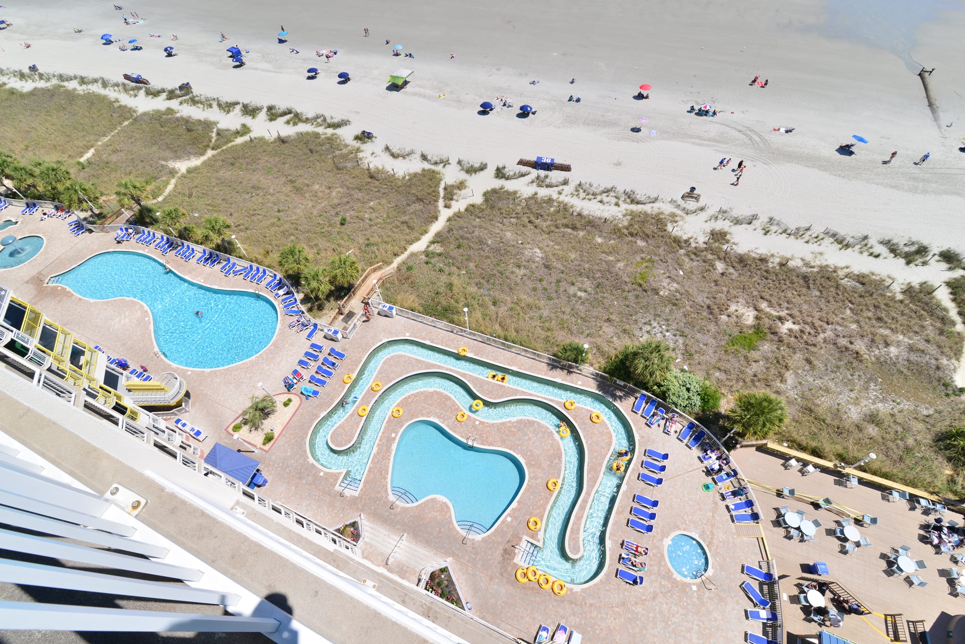 Oceanfront TOP LOCATION MODERN RESORT Lazy River Huge Pool Oasis