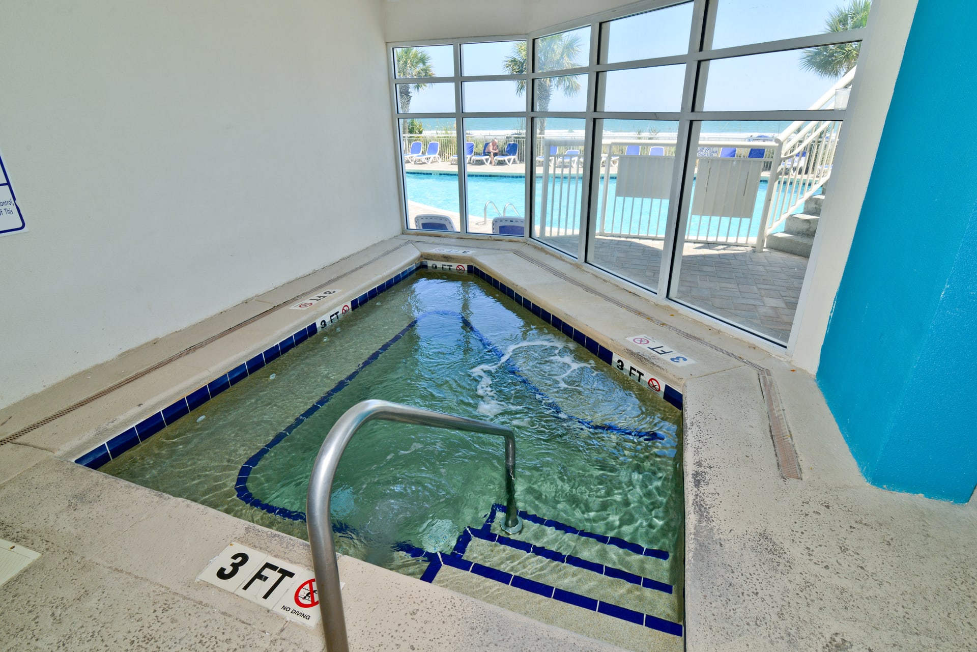 Oceanfront TOP LOCATION MODERN RESORT Lazy River Huge Pool Oasis