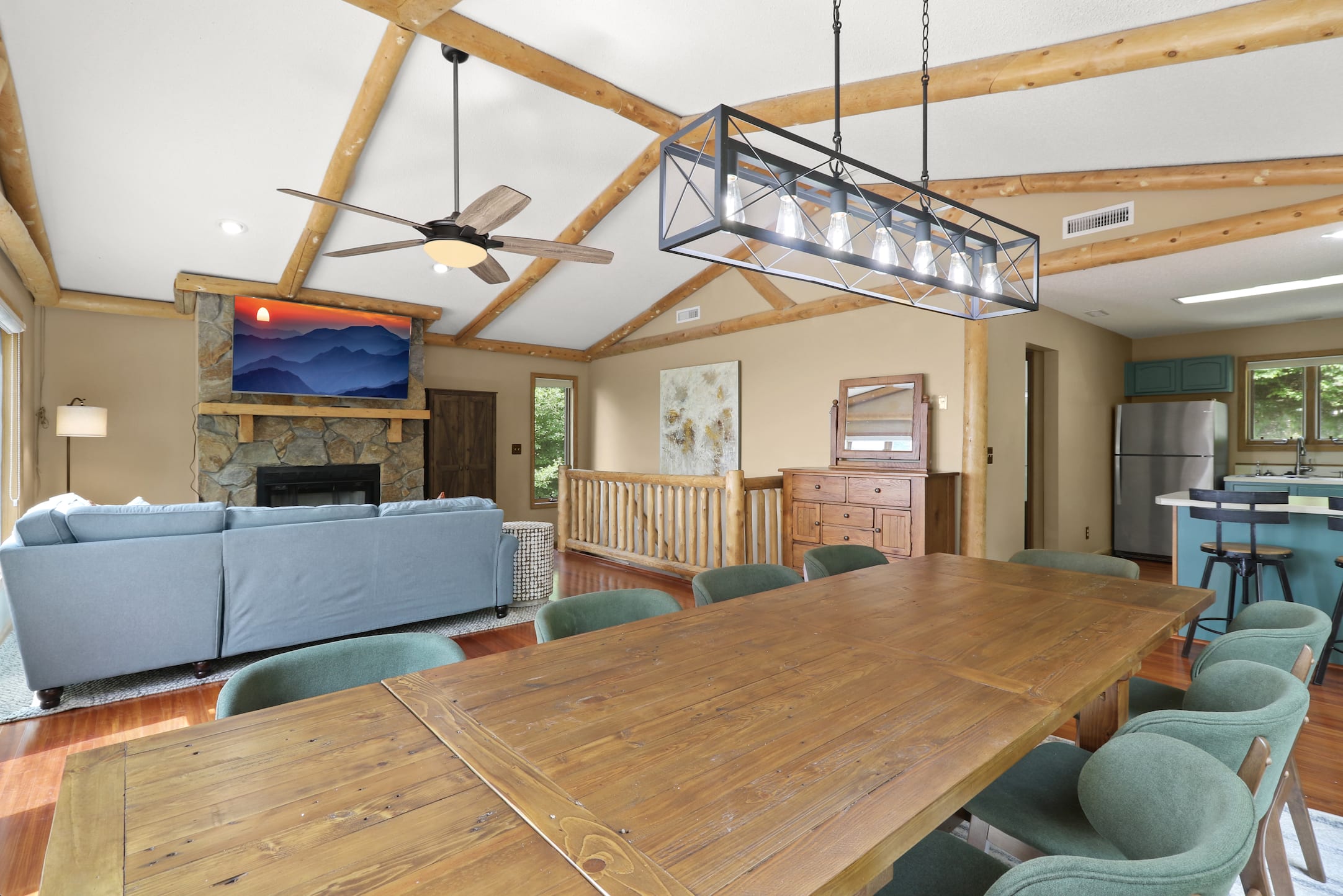 Dining Room Table- Seating for 10 people plus seating for 4 additional more at the countertops