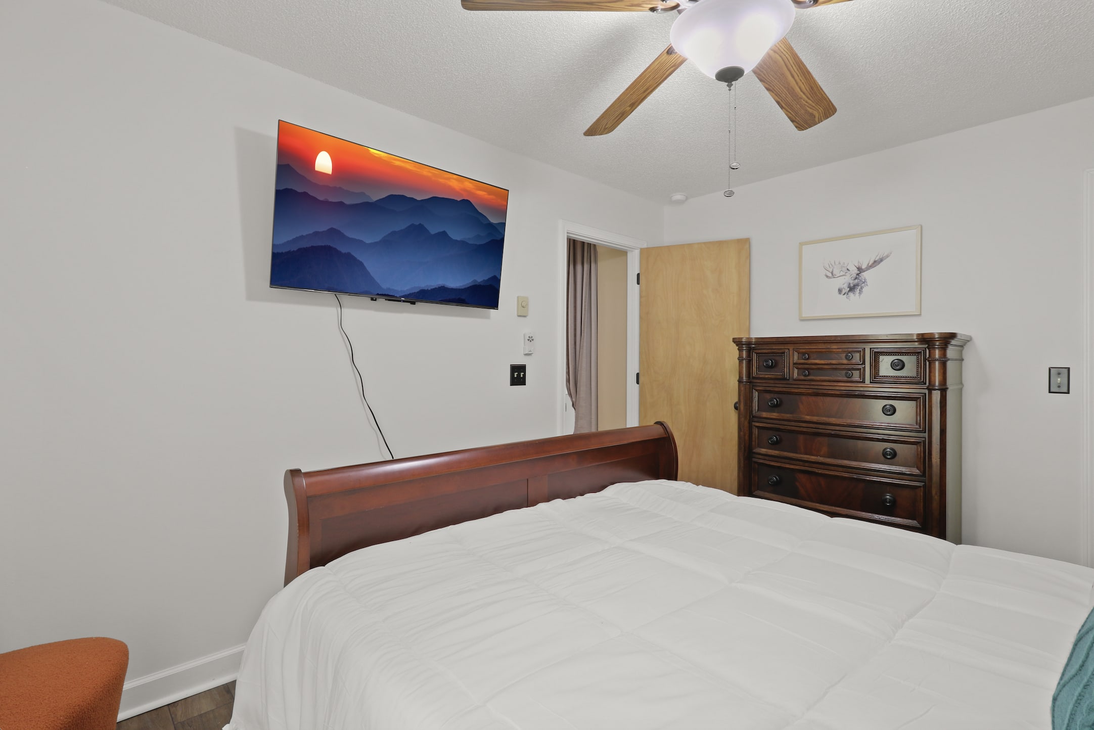 Queen Bedroom with Smart TV and full length mirror