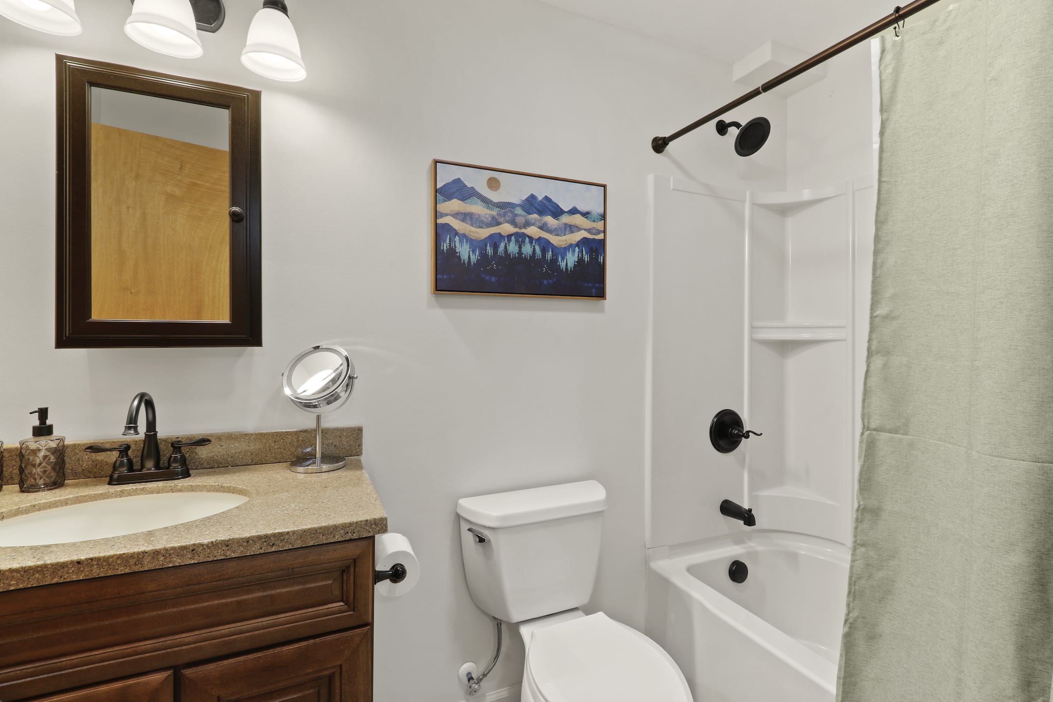 Full Bathroom with Tub Shower
