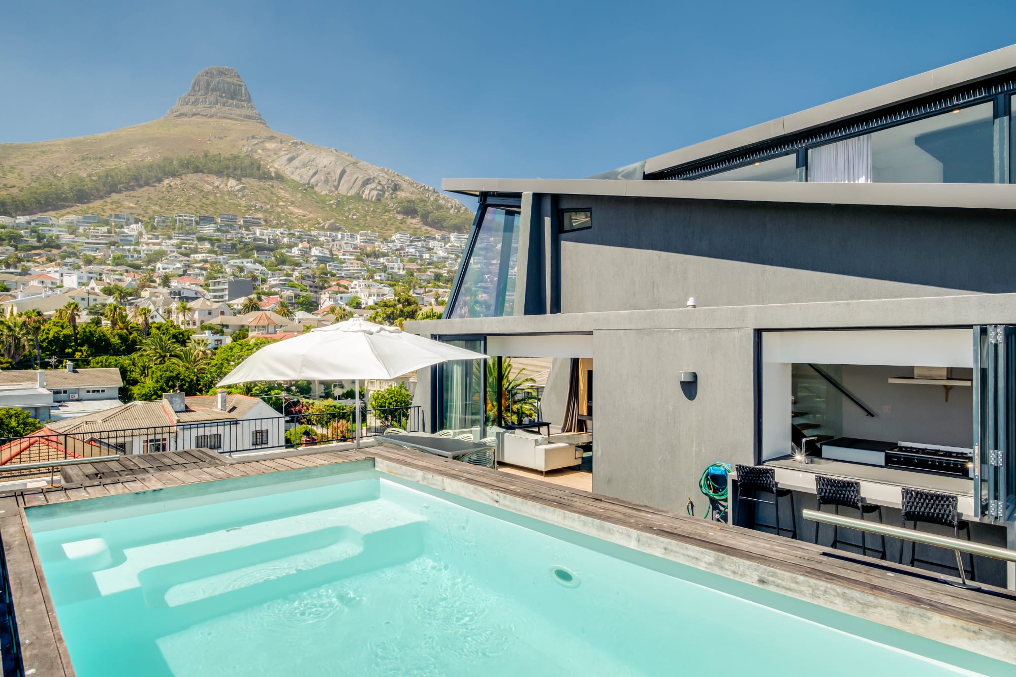 Similar Property Cape Town Penthouse w Lovely Views Quendon Penthouse