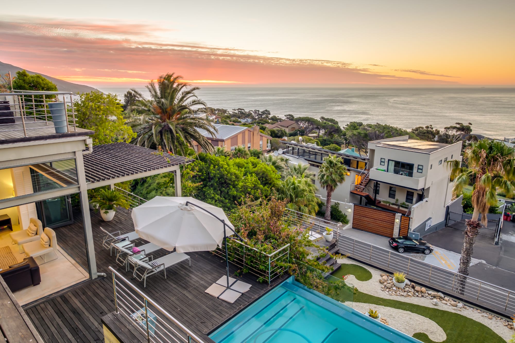 Camps Bay Villa w Private Pool and Jacuzzi Sea and Rock Photo