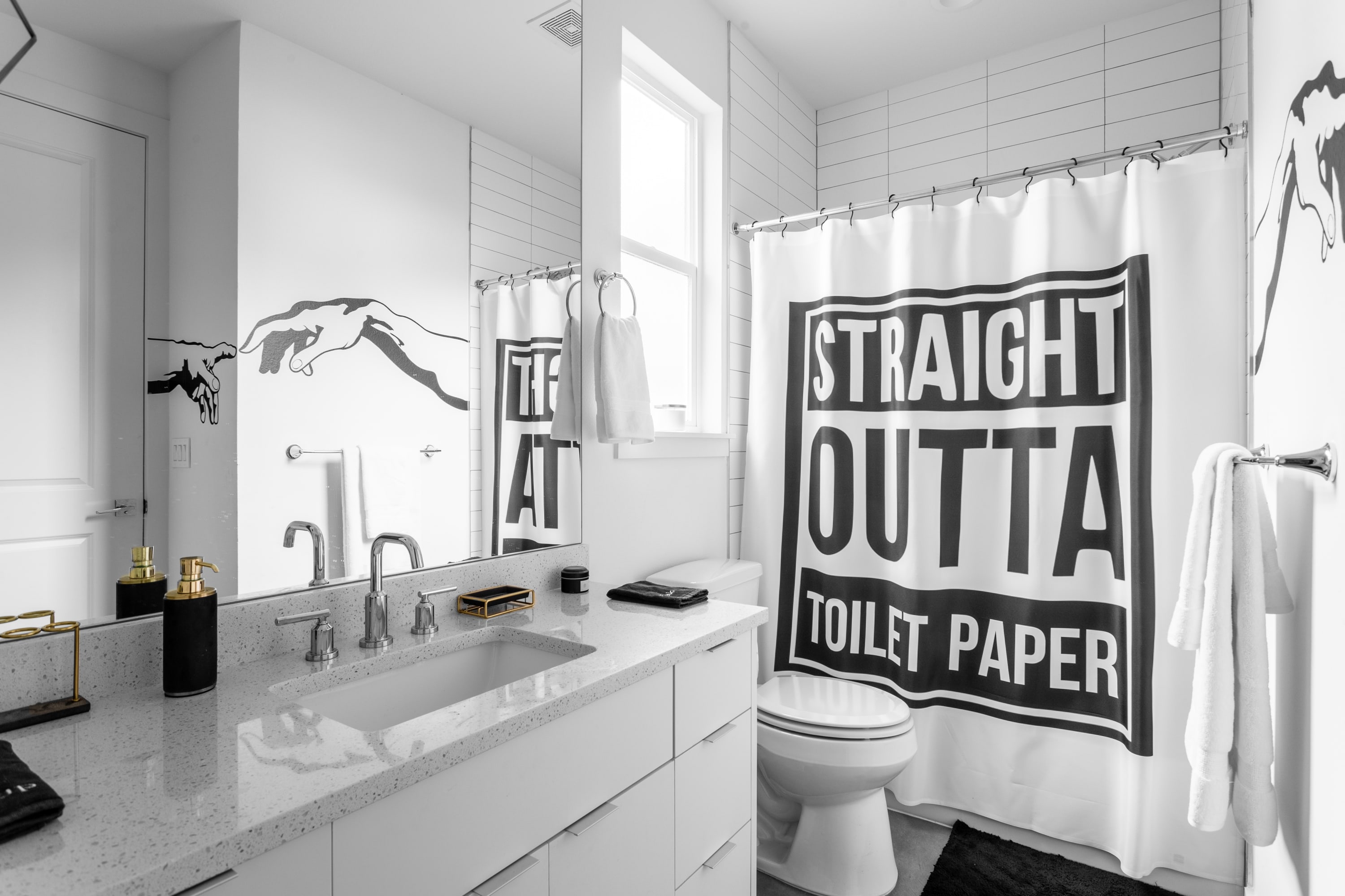 Full Bathroom With Modern Decor