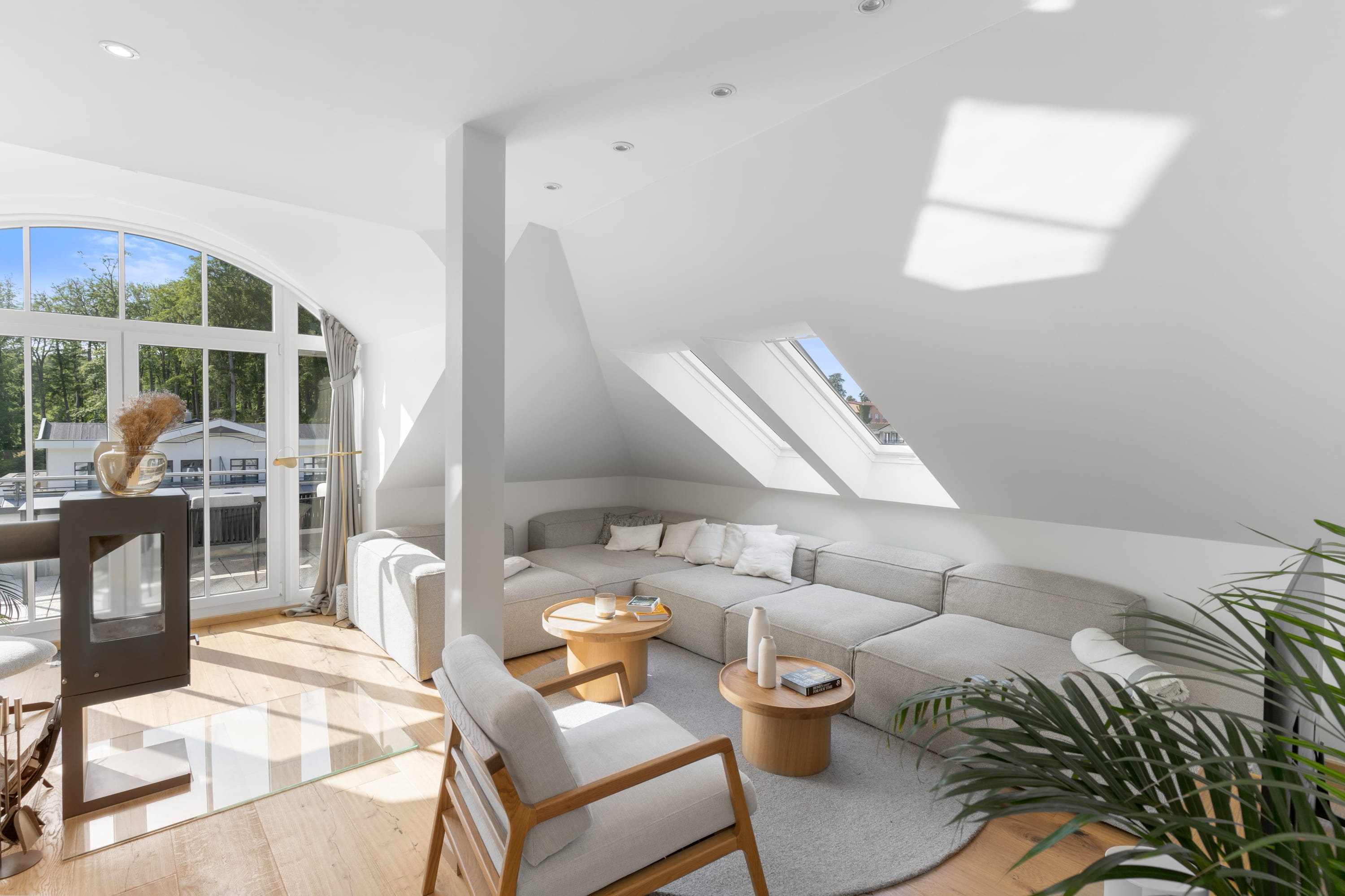 Modern Penthouse: Sauna, Balcony, near Beach — Sellin, Mecklenburg-Vorpommern — vacation rental