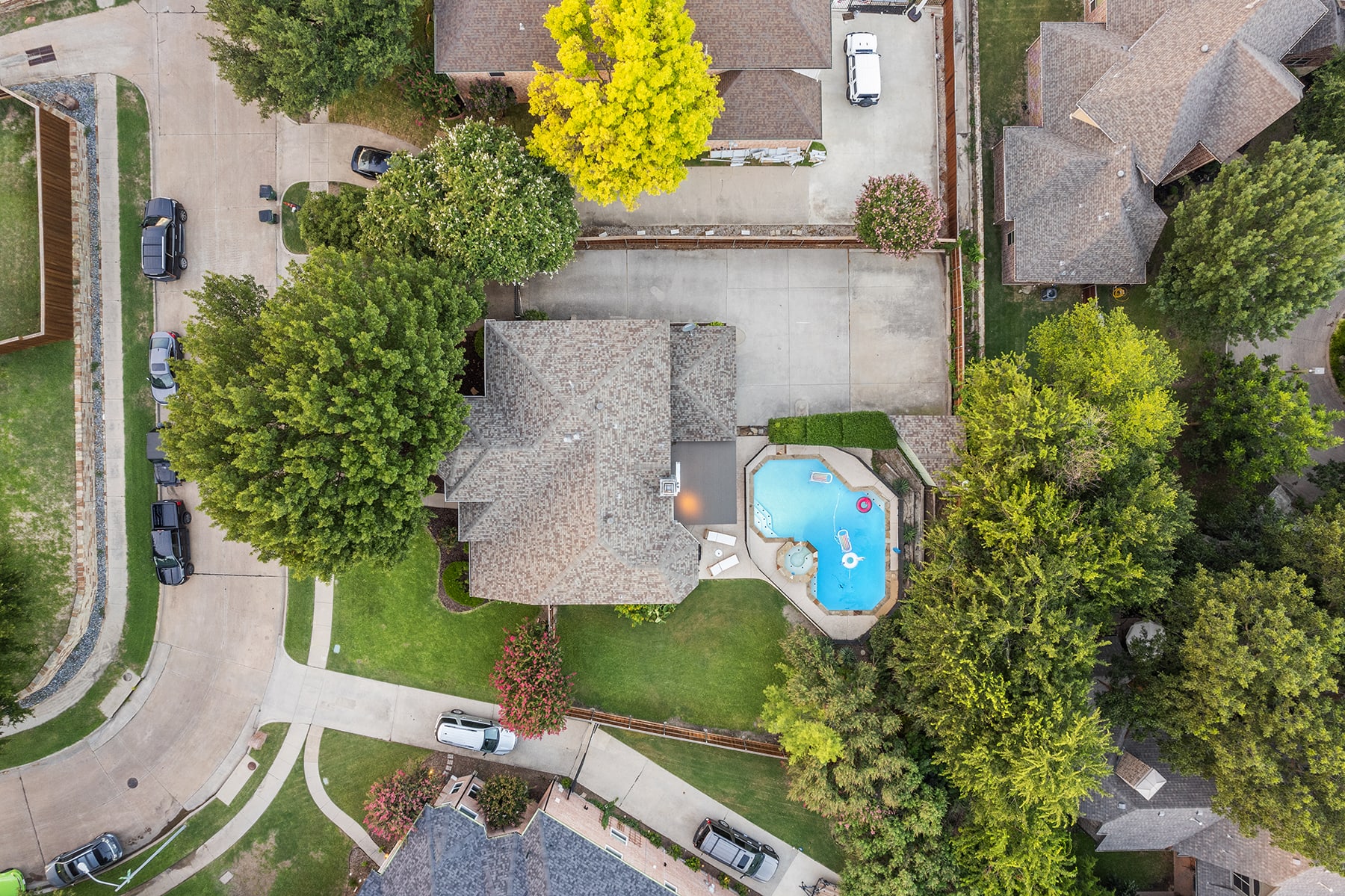 Come on in! This 3,000 Sqft estate is perfect for your group! Gated Parking, Heated Pool, Hot Tub, and More!
