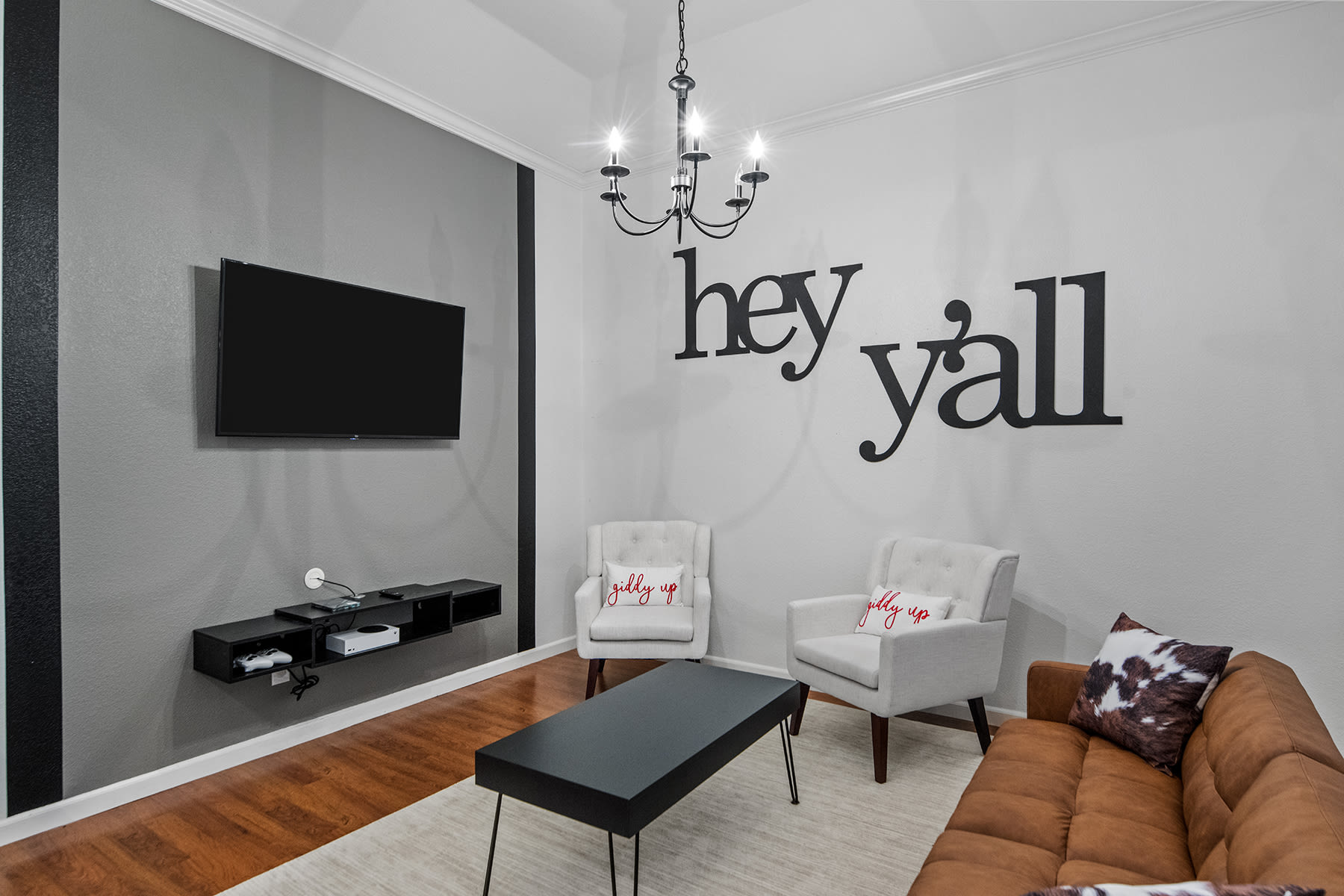Welcome to the lounge room! This is the perfect hang out room for guests- Smart TV with Hulu, Netflix, and various streaming channels. This room also has an Xbox!