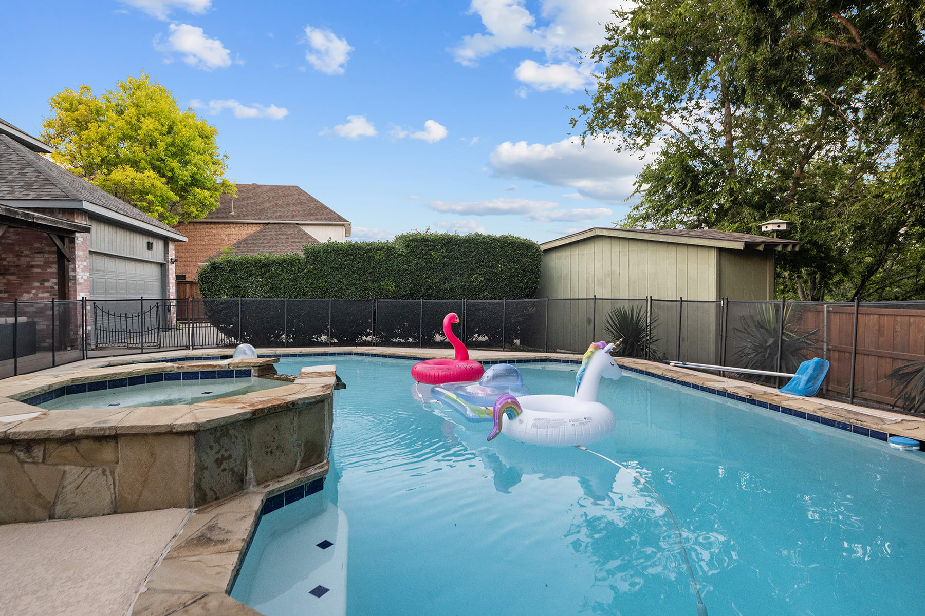 Heated Pool|PoolTable |HotTub|Sleeps 16|Renovated