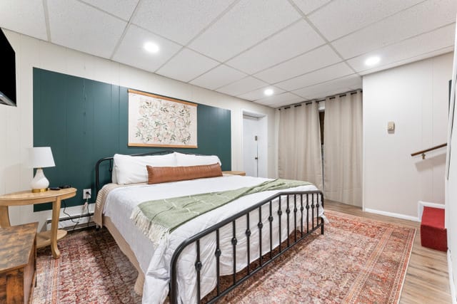 Master King Bedroom