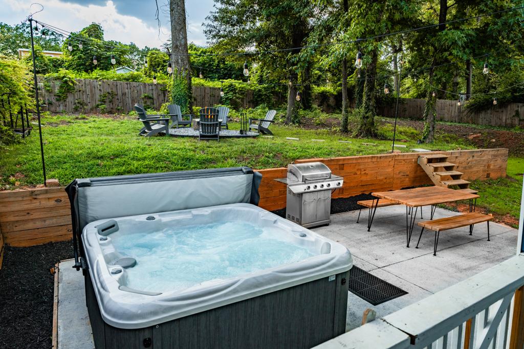 City Oasis With Hot Tub Group-friendly - Atlanta, GA
