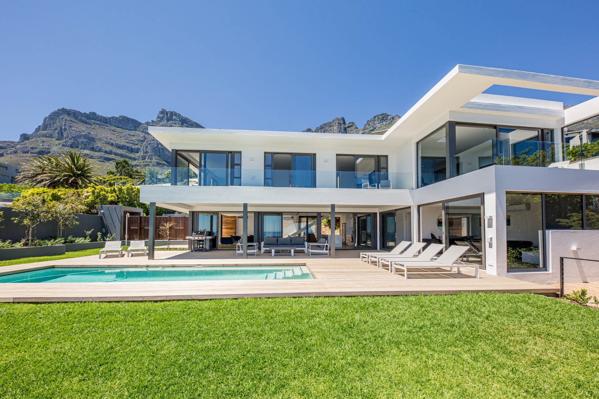 Luxury Villa with Spacious Entertainment Area Pool 8 Fiskaal